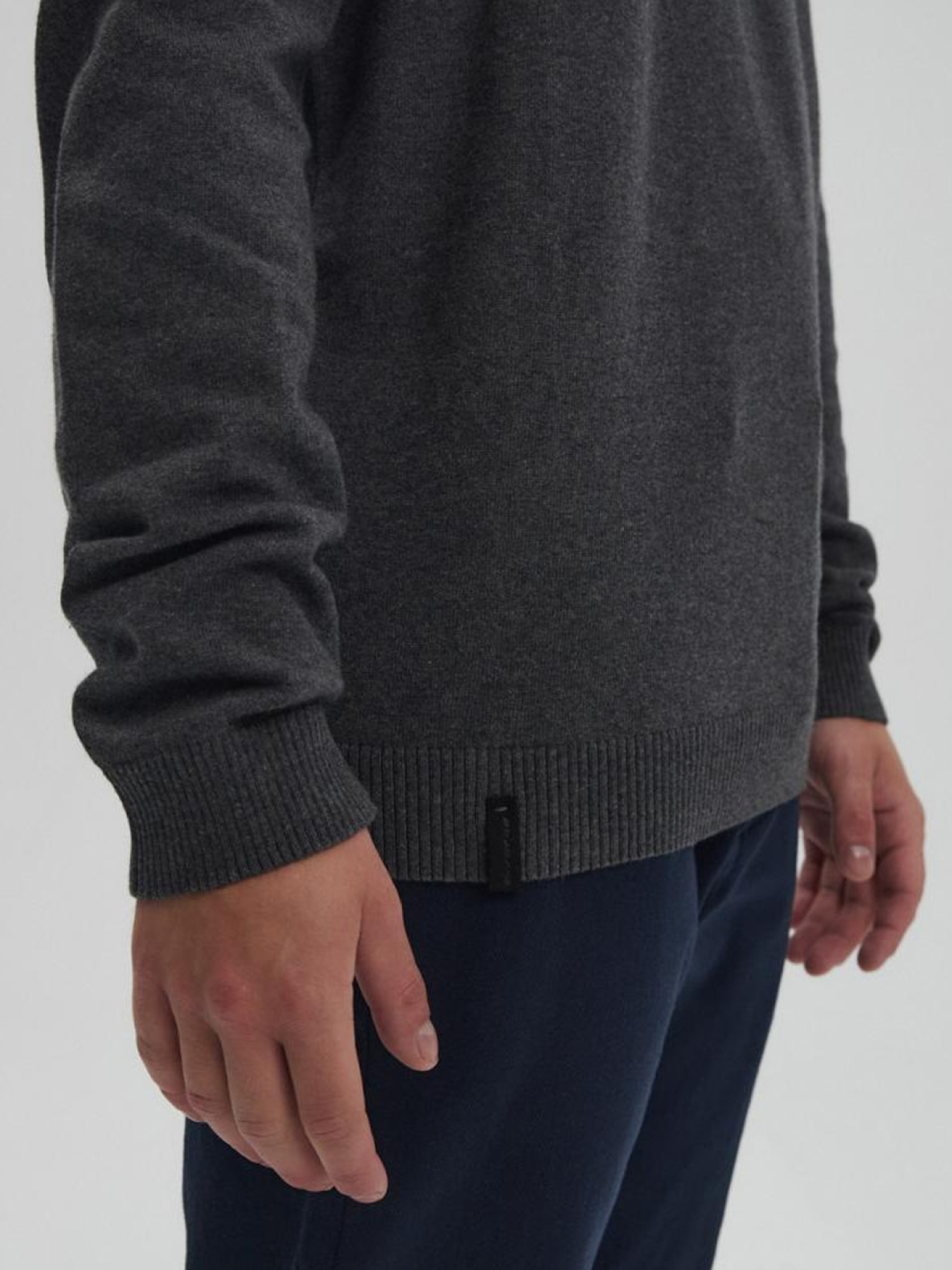 Свитры и кардиганы DIVERSE Vneck модель 10043348 Фото