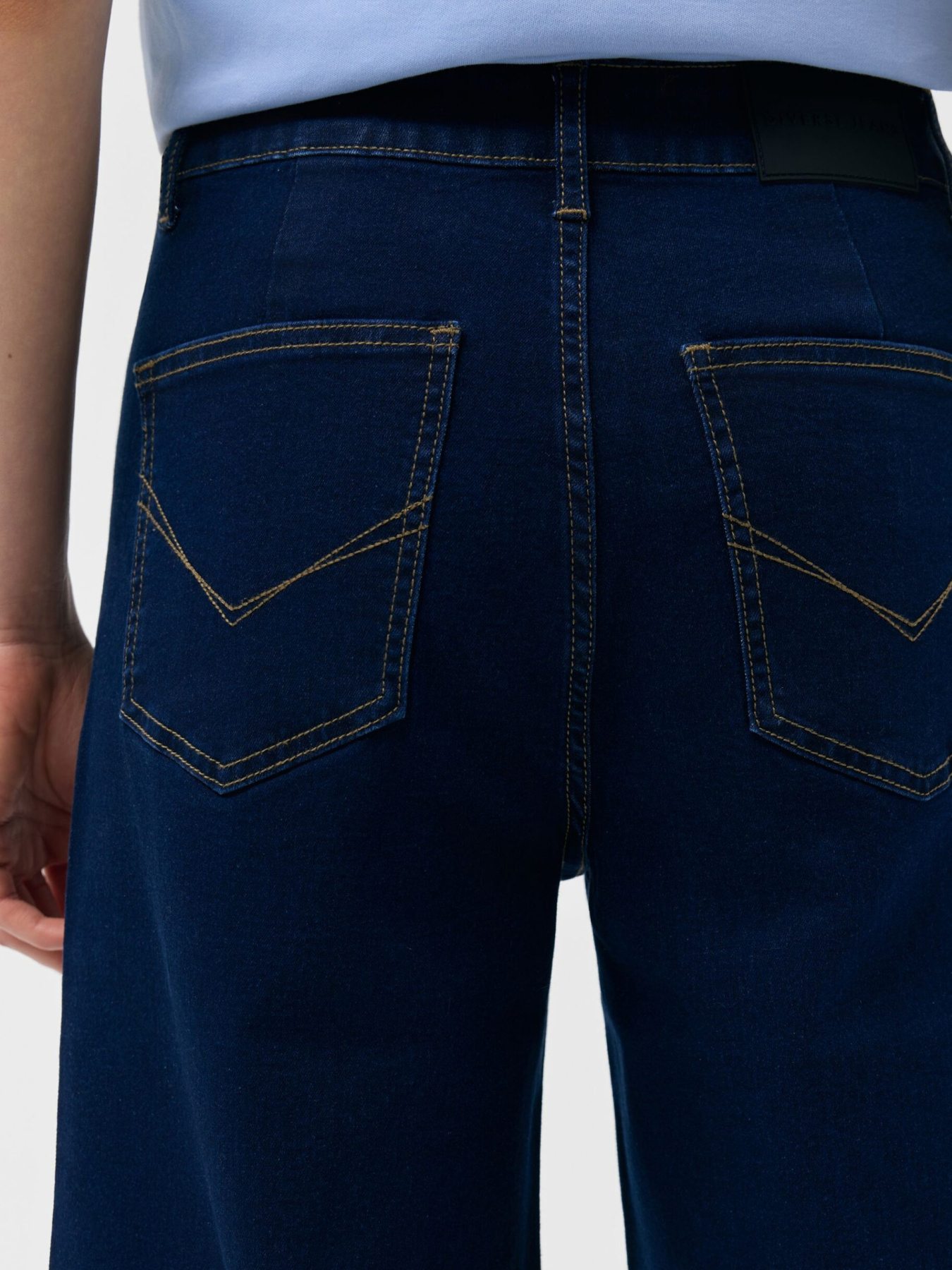 Джинсы DIVERSE Fule 261 модель 10048842 Фото