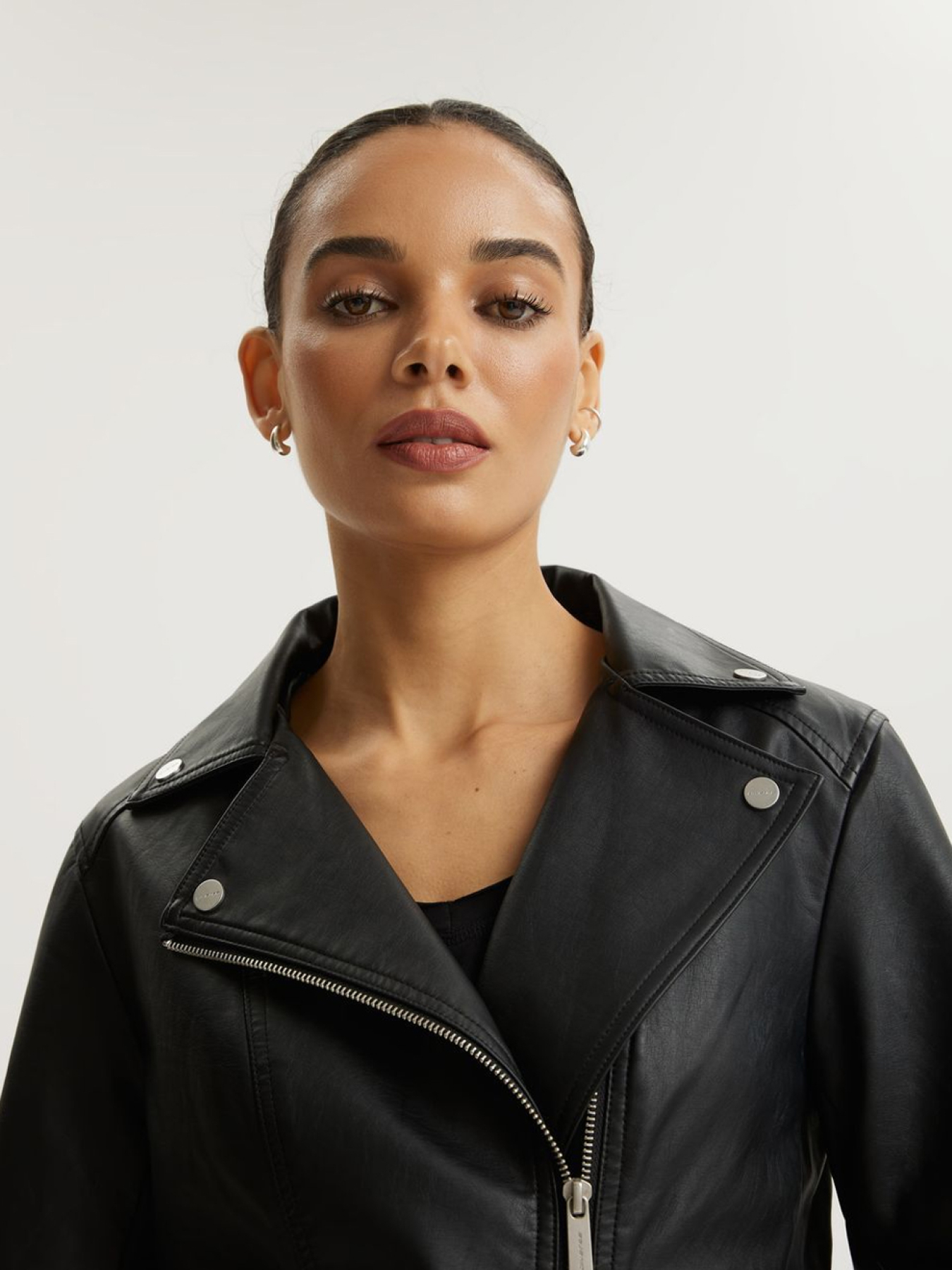 Куртки та дублянки DIVERSE Luani 261 модель 10048845 Фото