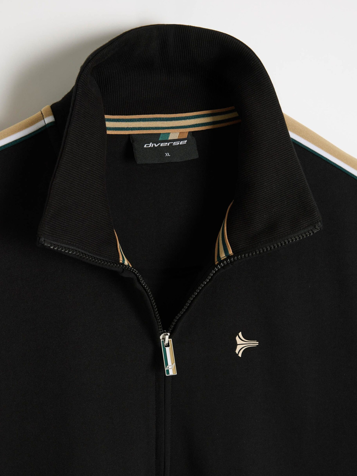 Худи и свитшоты DIVERSE Windstrike модель 10049119 Фото