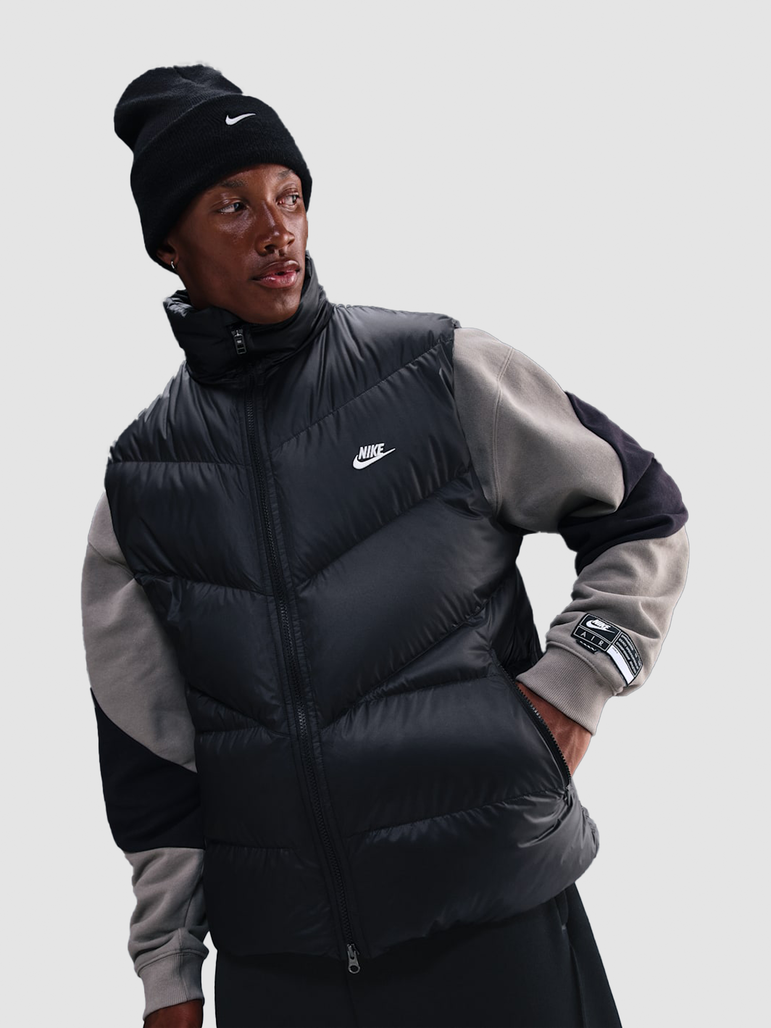 Чоловічий Утеплений жилет NIKE Windrunner Statement Down Gilet (HV1480-010) колір чорний, матеріал поліестер NIKE - купити в Україні