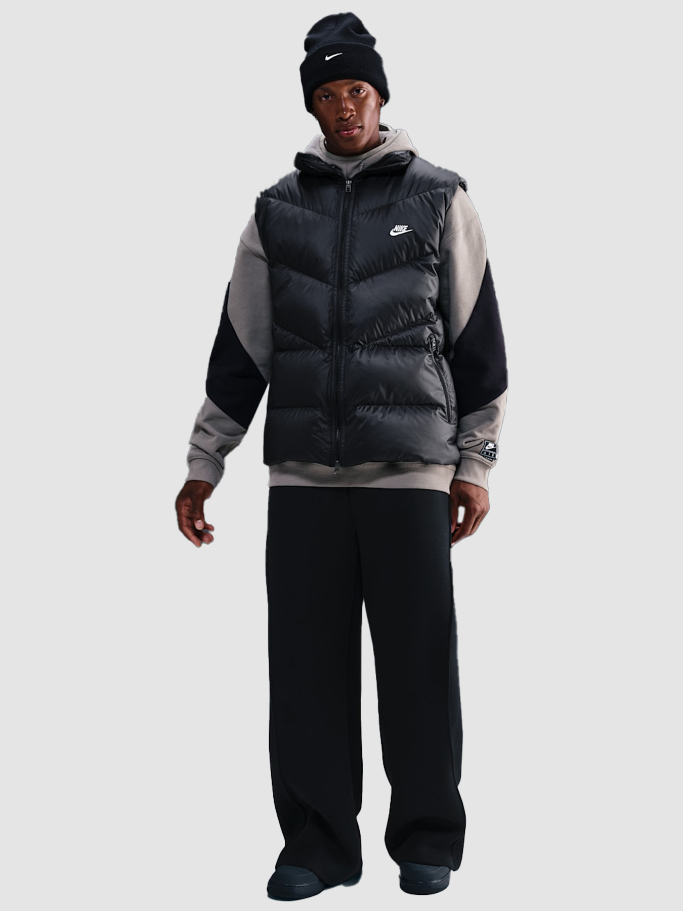 Куртки та дублянки NIKE Windrunner Statement Down Gilet модель HV1480-010 Фото