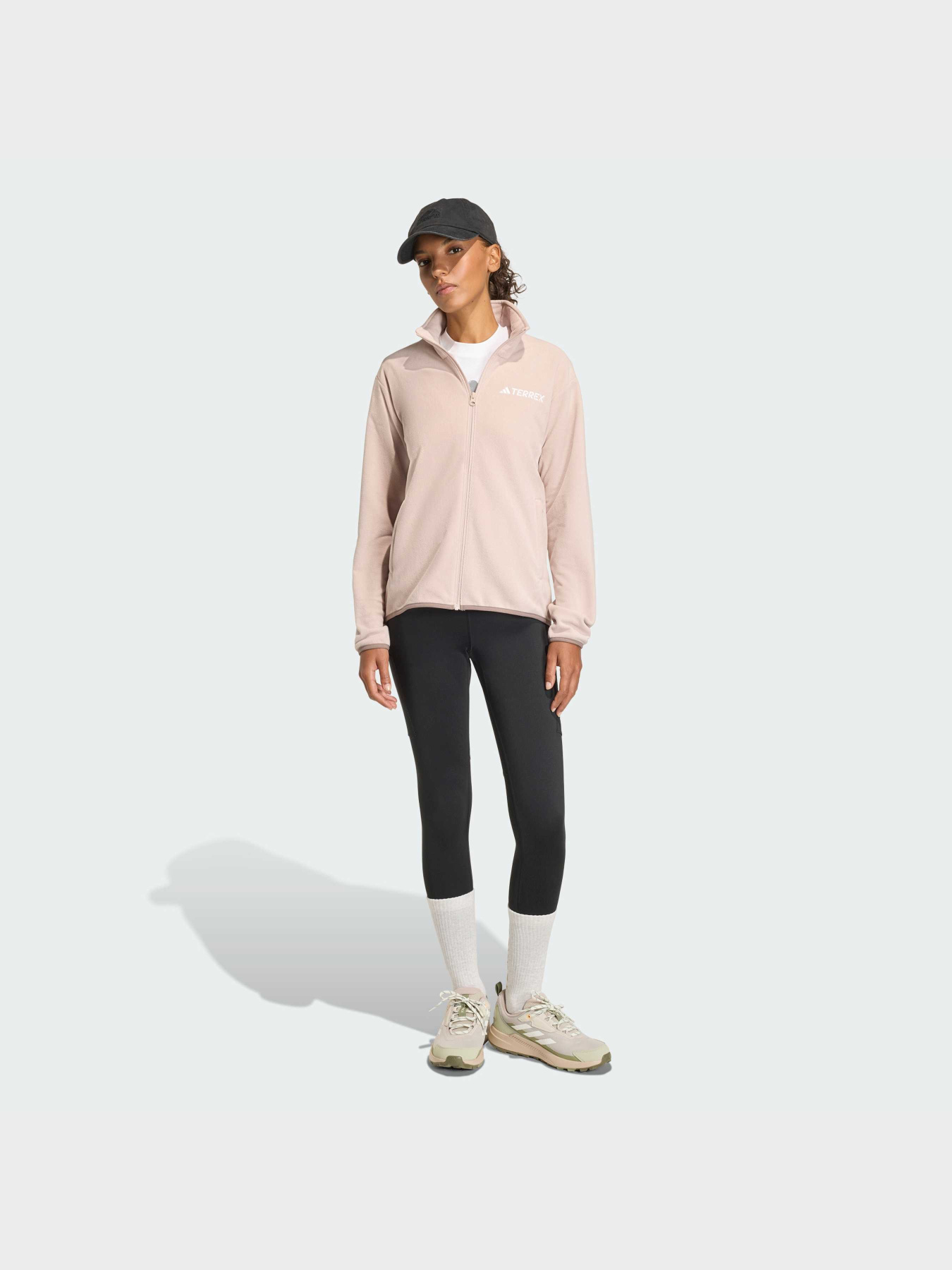Куртки и дубленки Adidas Adidas Essentials модель KB2195 Фото