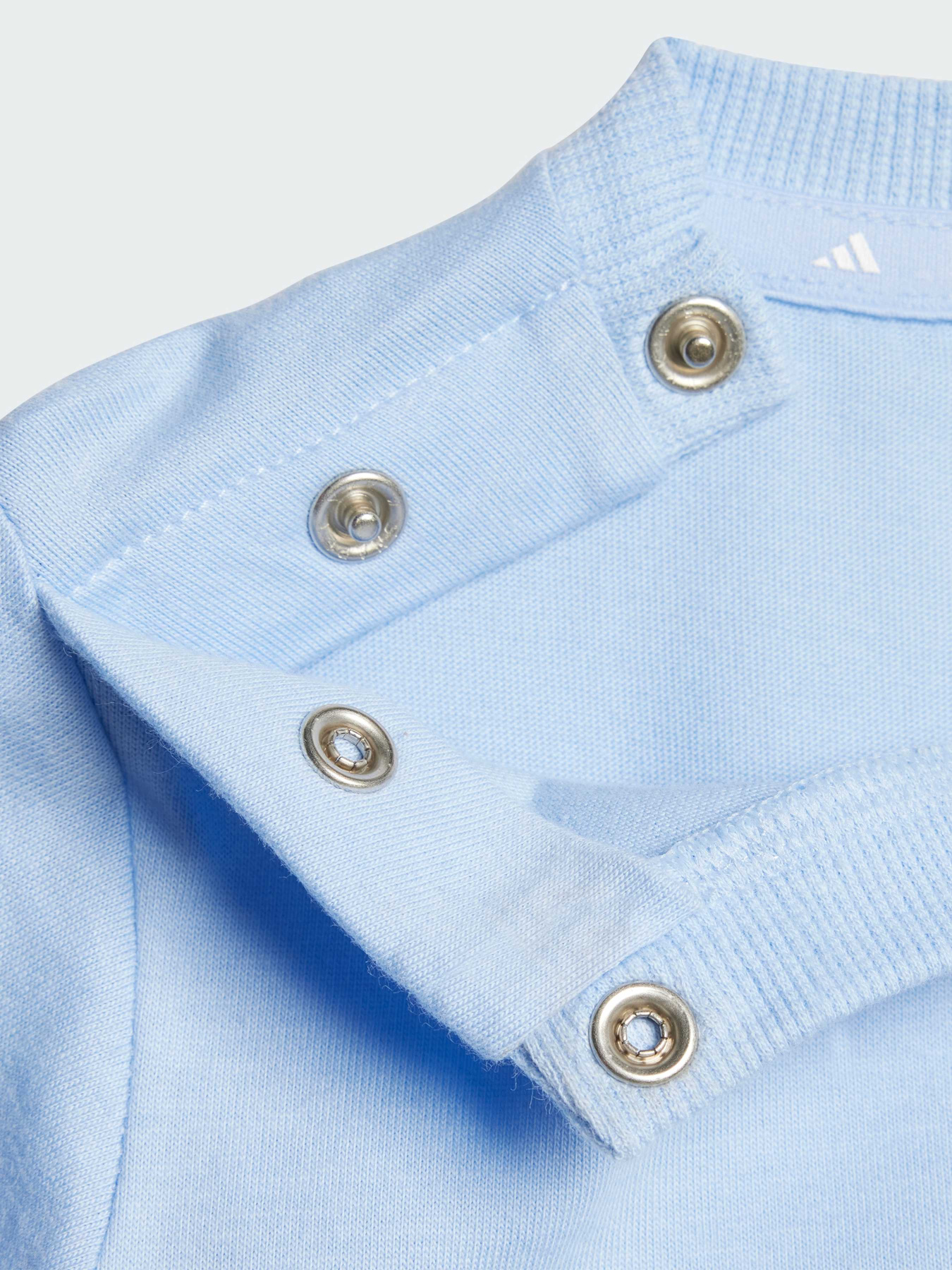 Костюмы Adidas Adidas Essentials модель JC9641 Фото