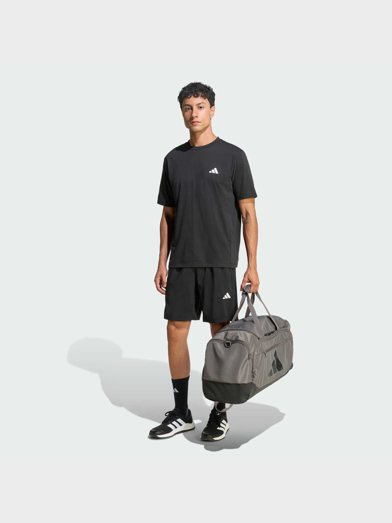 Шорти Adidas Adidas Essentials модель KA3549 Фото