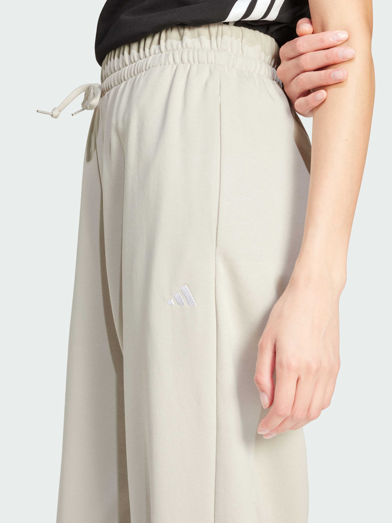 Штани Adidas Adidas Essentials модель JC8305 Фото