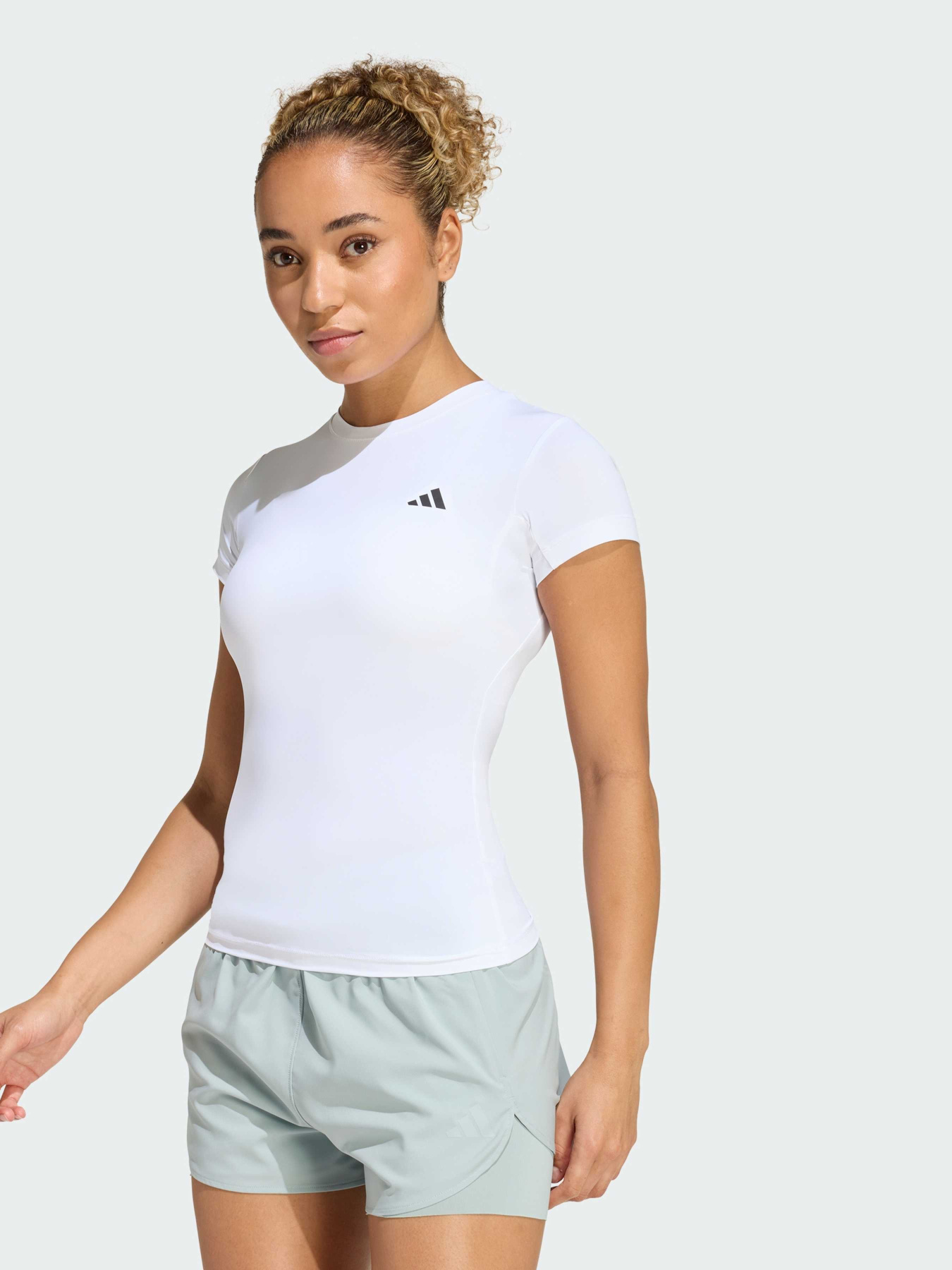 Футболки и поло Adidas Adidas Essentials модель JZ3312 Фото