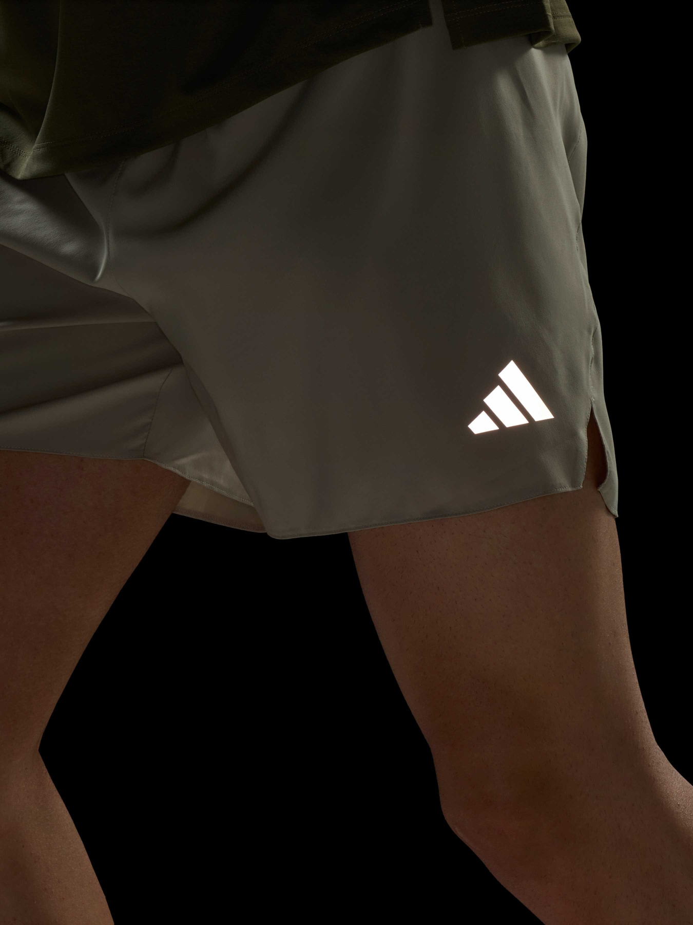 Шорти Adidas Adidas Essentials модель JZ7770 Фото