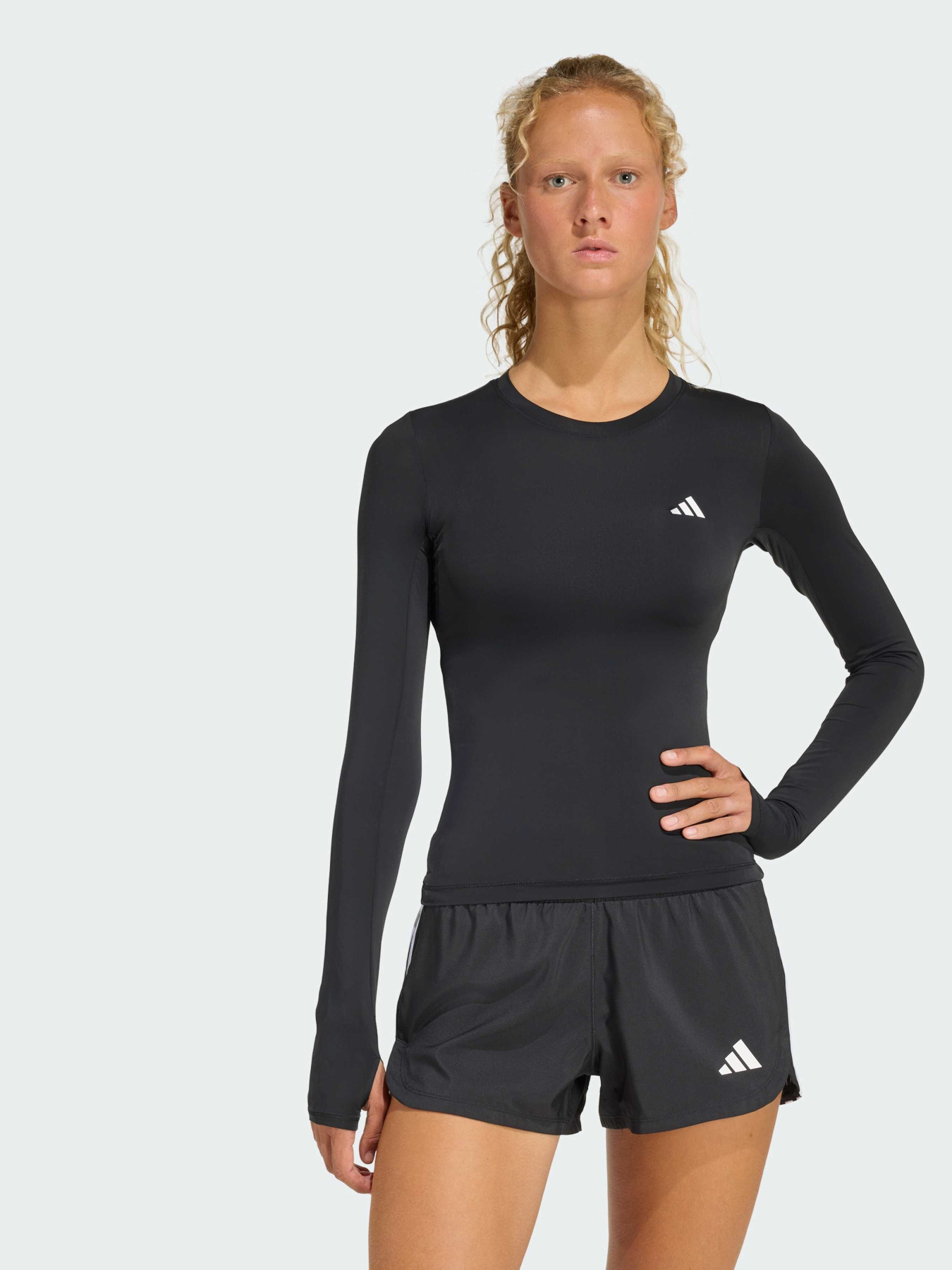 Худі та світшоти Adidas Adidas Essentials модель KD2210 Фото