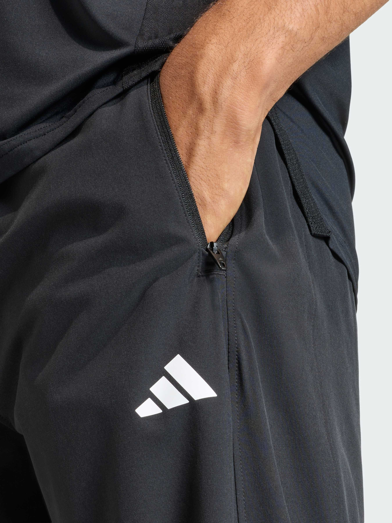 Брюки Adidas Adidas Essentials модель KA5528 Фото