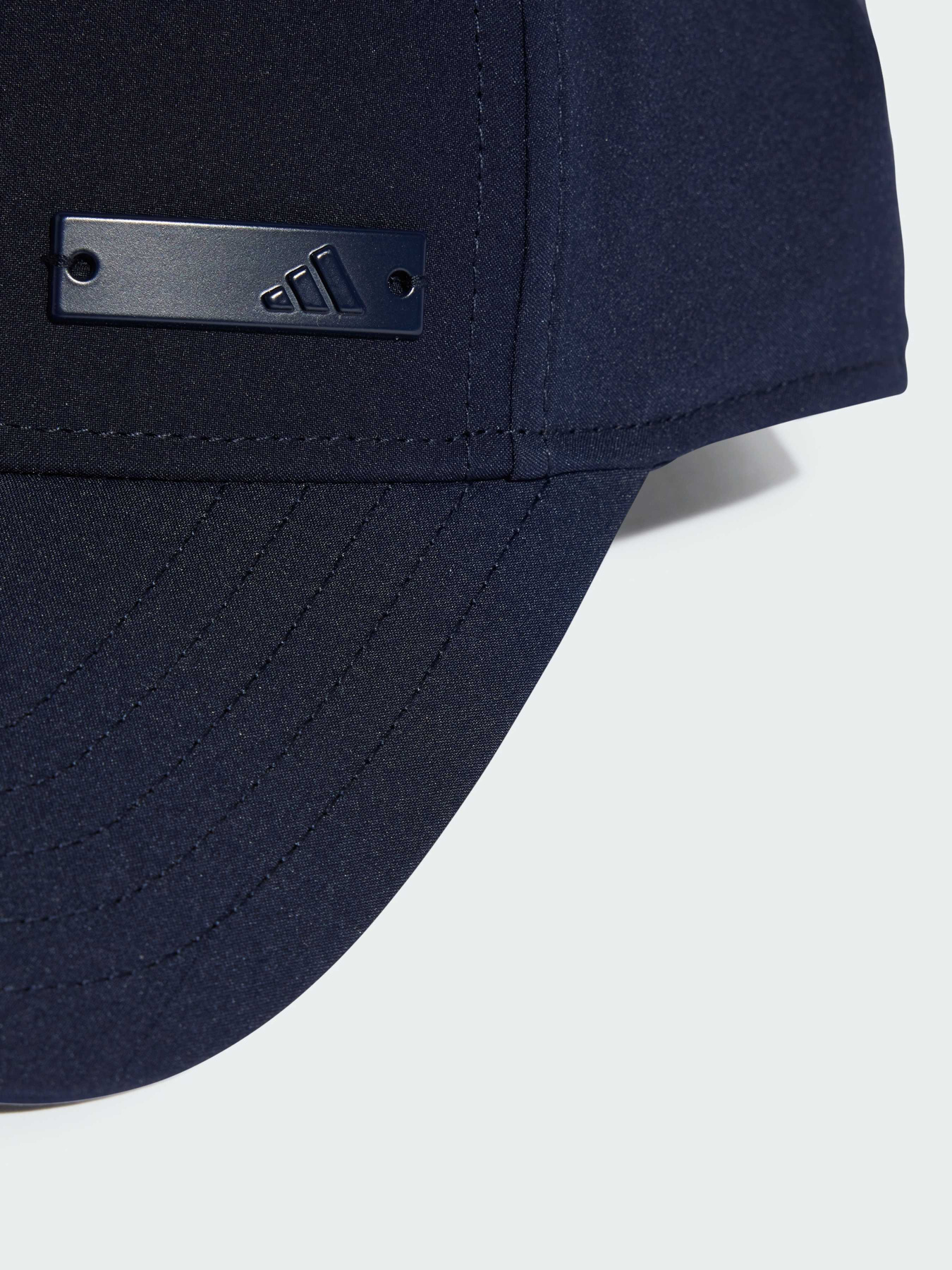 Шапки та кепки Adidas Adidas Essentials модель JF8486 Фото