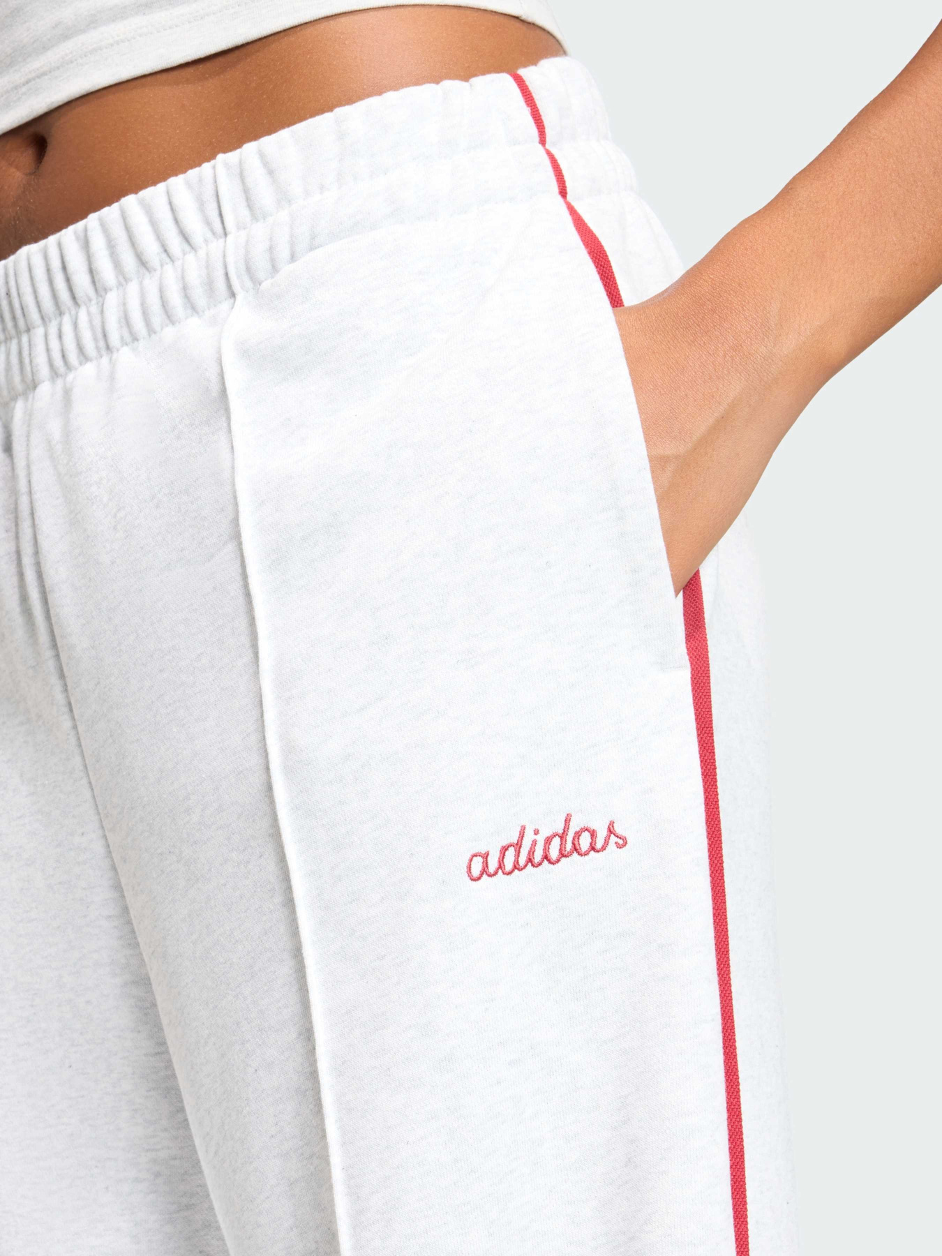 Брюки Adidas Adidas Essentials модель KC3935 Фото