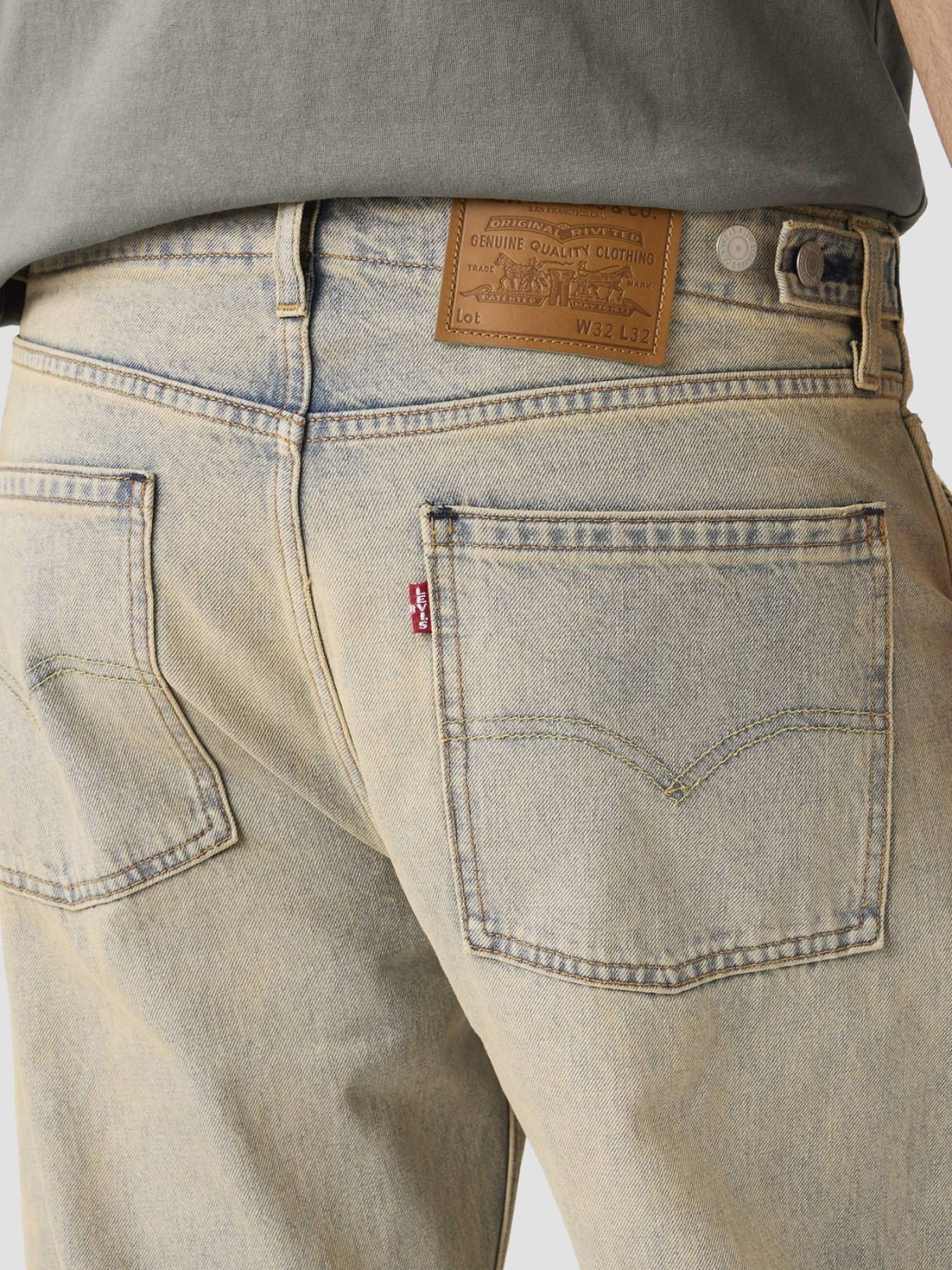 Джинси Levi's модель 0057O;0004 Фото