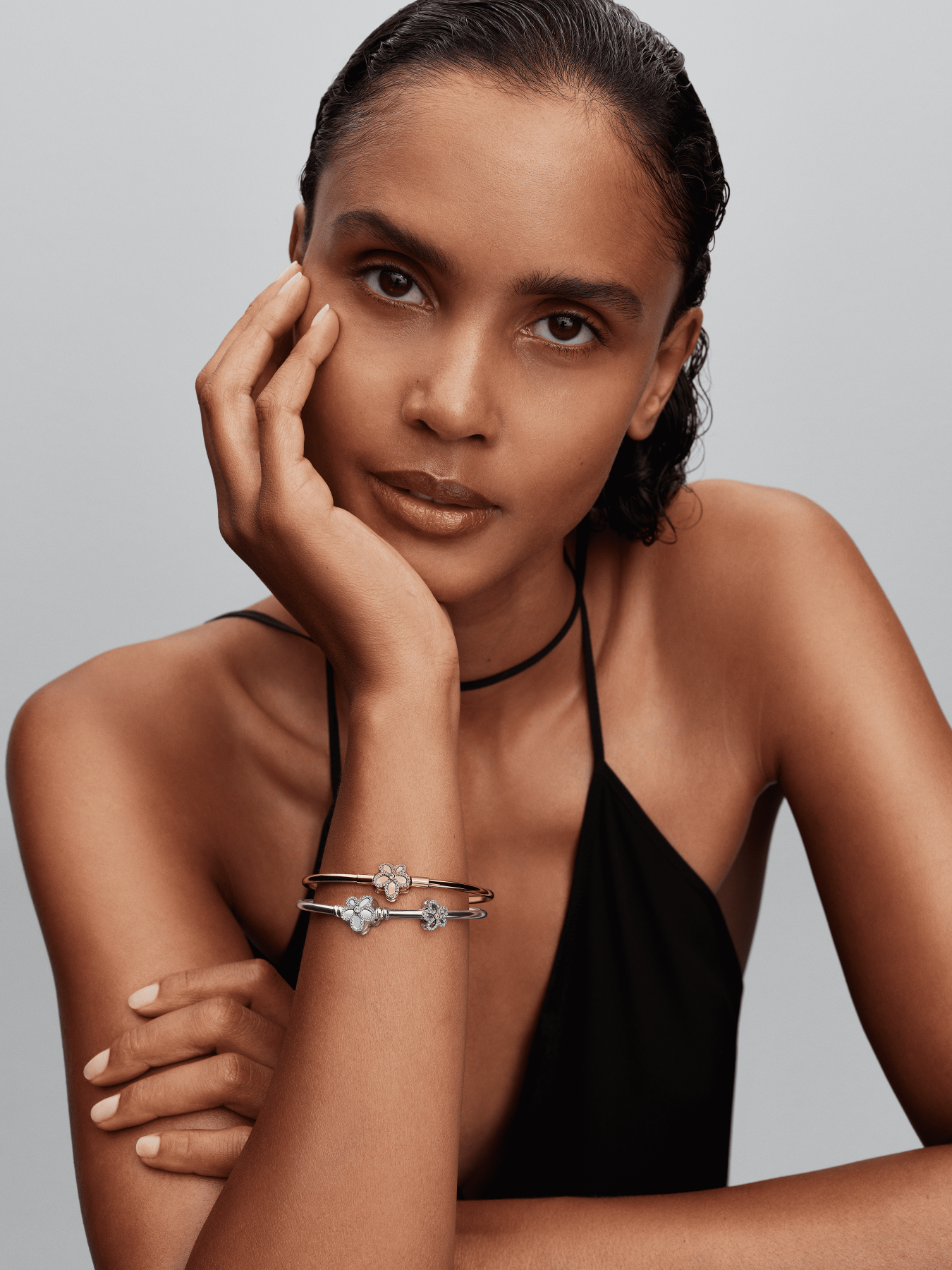 Класичні PANDORA модель 764480C01 Фото