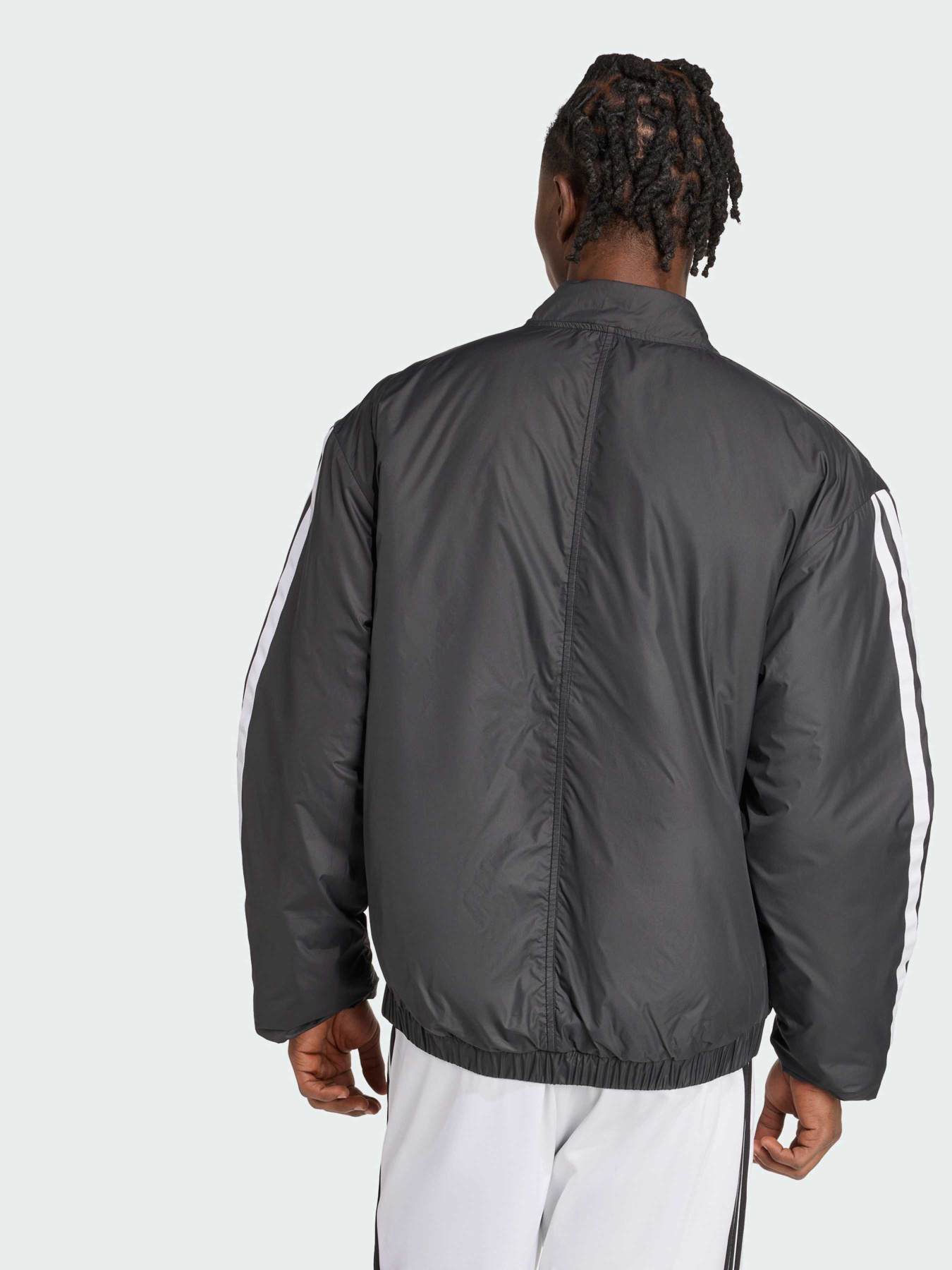 Куртки и дубленки Adidas Adidas Essentials модель JV5172 Фото