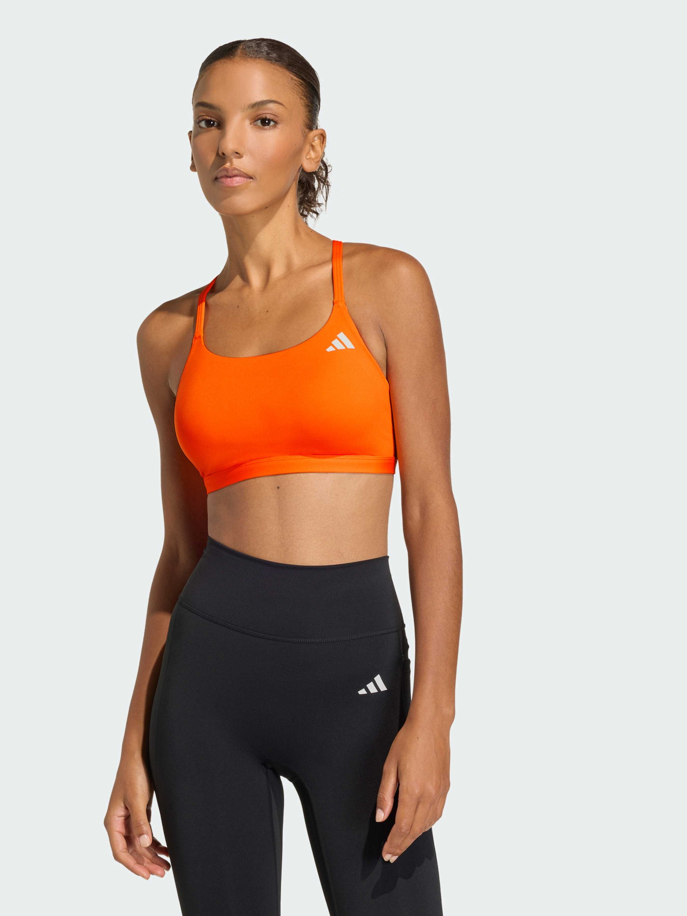 Футболки і поло Adidas Adidas Essentials модель KA4718 Фото