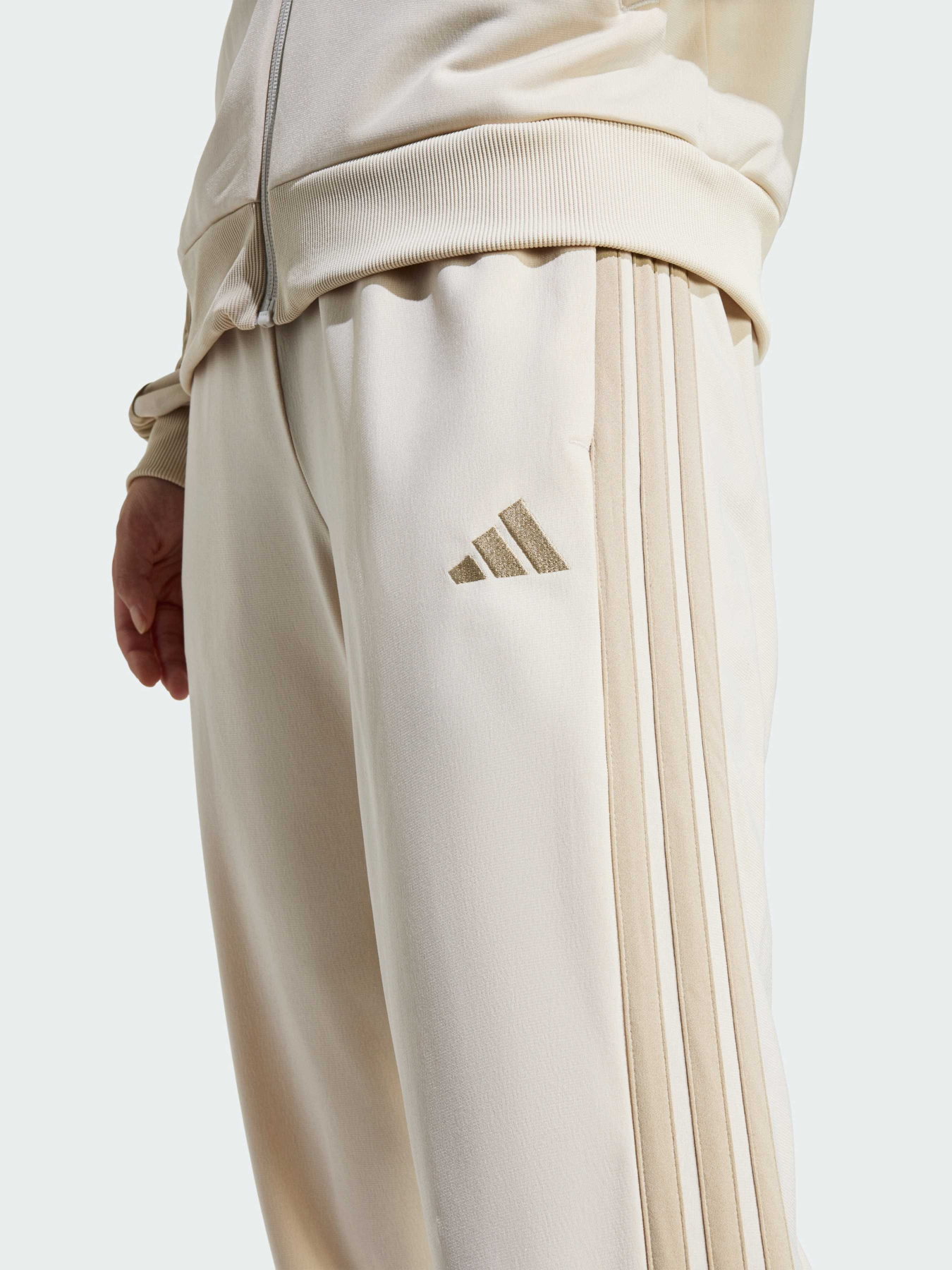 Костюмы Adidas Adidas Essentials модель KB8162 Фото