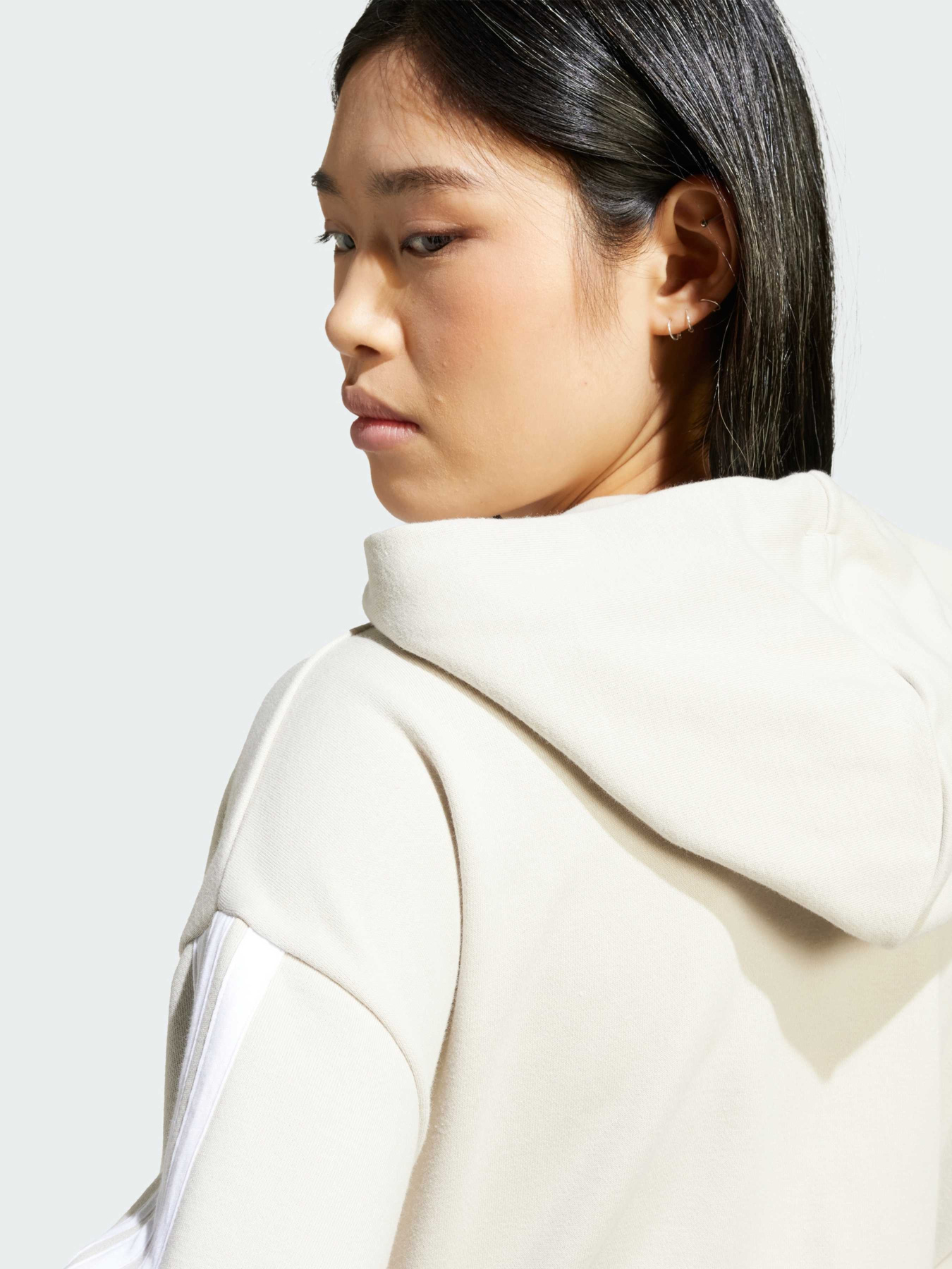 Худі та світшоти Adidas Adidas Essentials модель JW1821 Фото