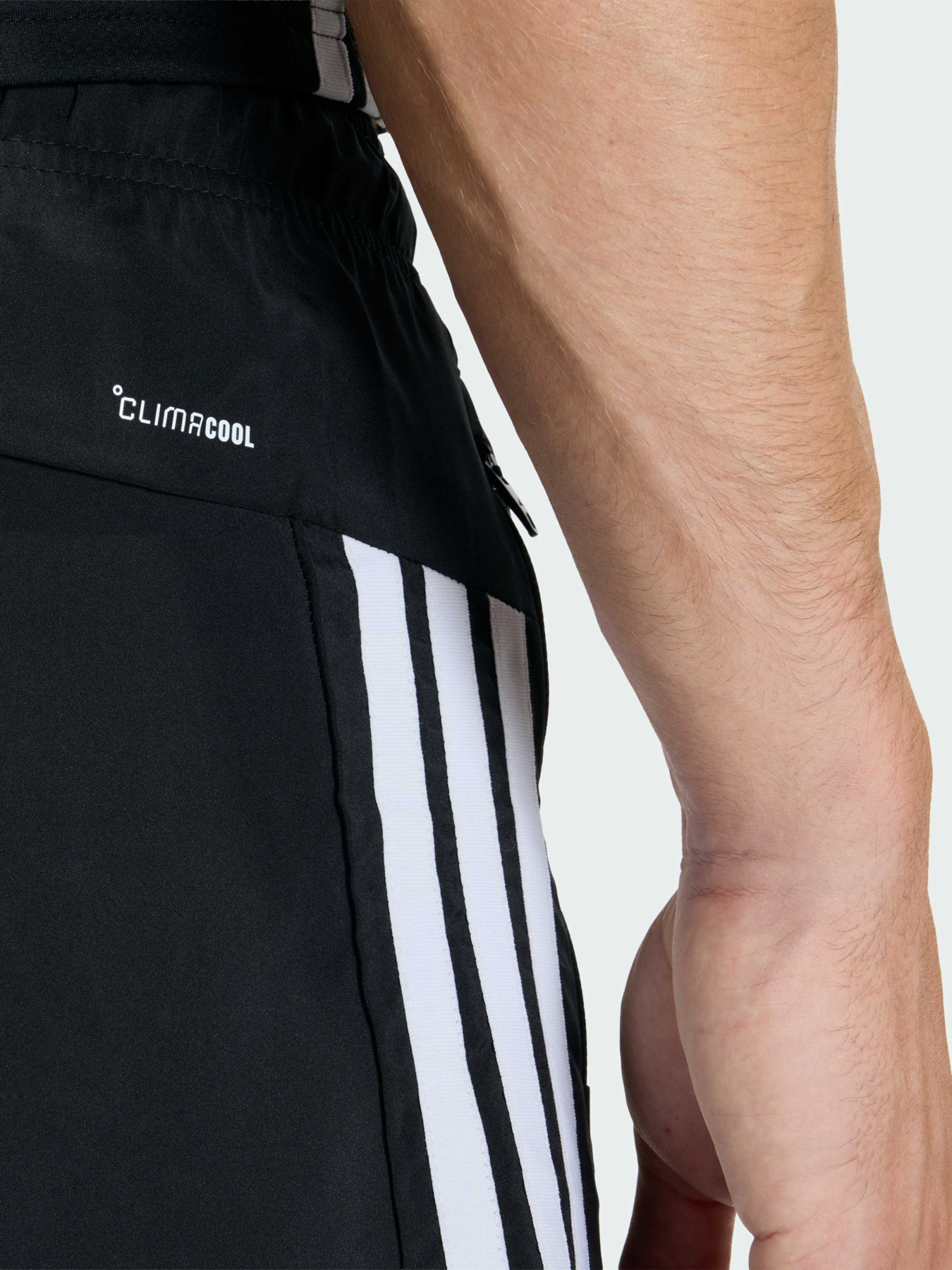 Шорты Adidas Adidas Essentials модель KA3521 Фото