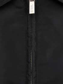 Куртки та дублянки Karl Lagerfeld модель 551523.505081;990 Фото