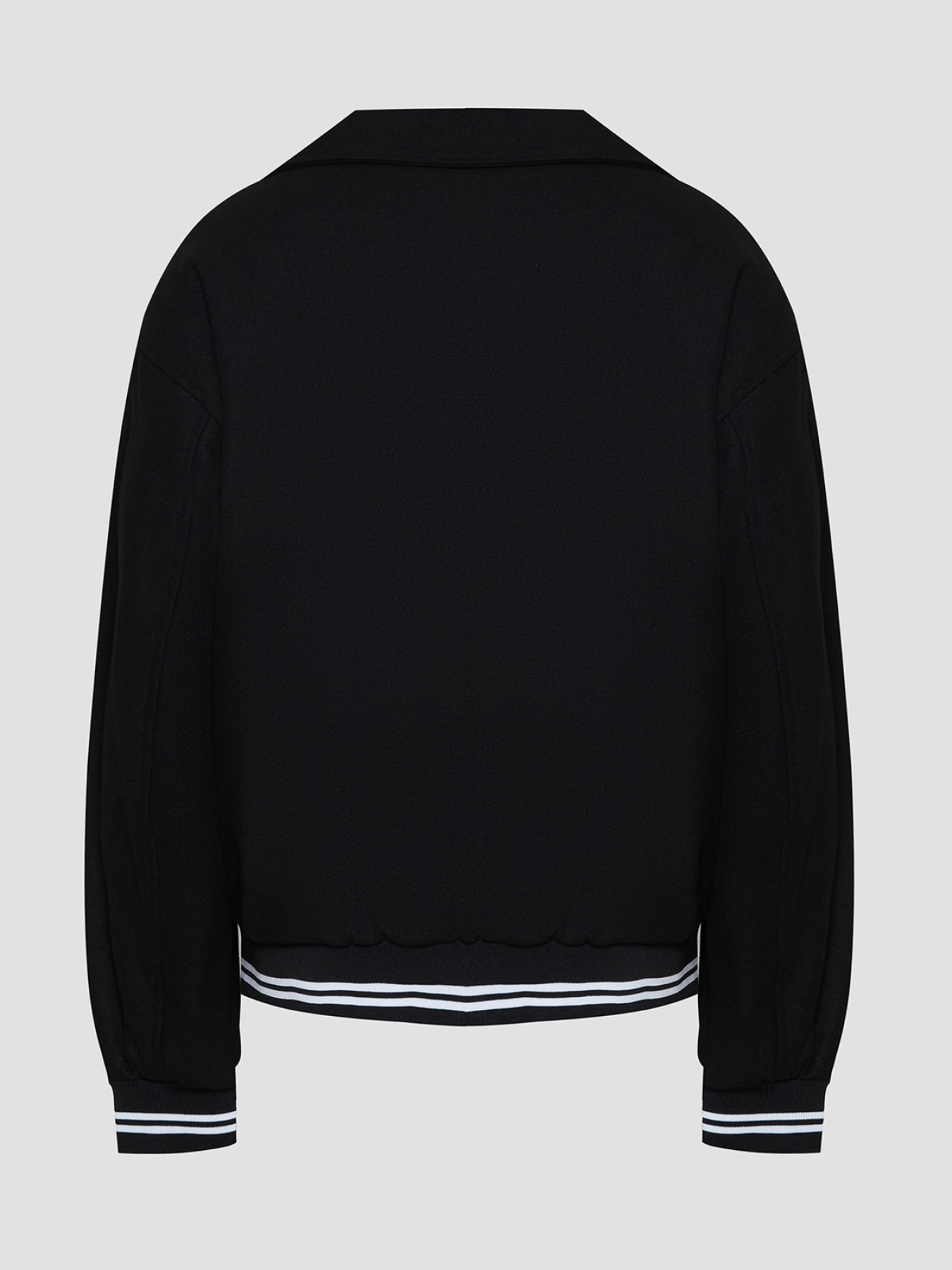 Куртки и дубленки Karl Lagerfeld модель 553538.505006;991 Фото