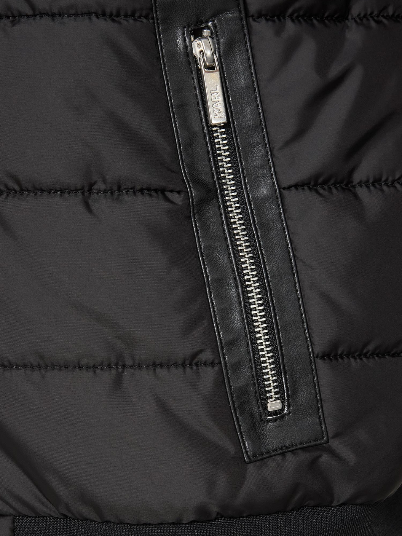 Куртки и дубленки Karl Lagerfeld модель 554563.505065;990 Фото