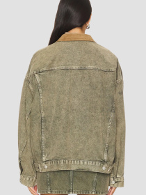 Куртки та дублянки Moschino модель A0508.3218;1517 Фото