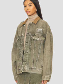 Куртки та дублянки Moschino модель A0508.3218;1517 Фото