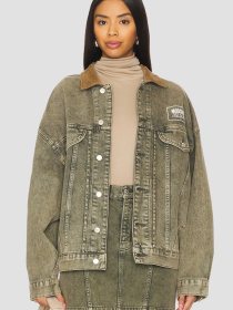 Куртки та дублянки Moschino модель A0508.3218;1517 Фото