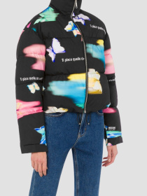 Куртки и дубленки Moschino модель A0613.8239;1555 Фото