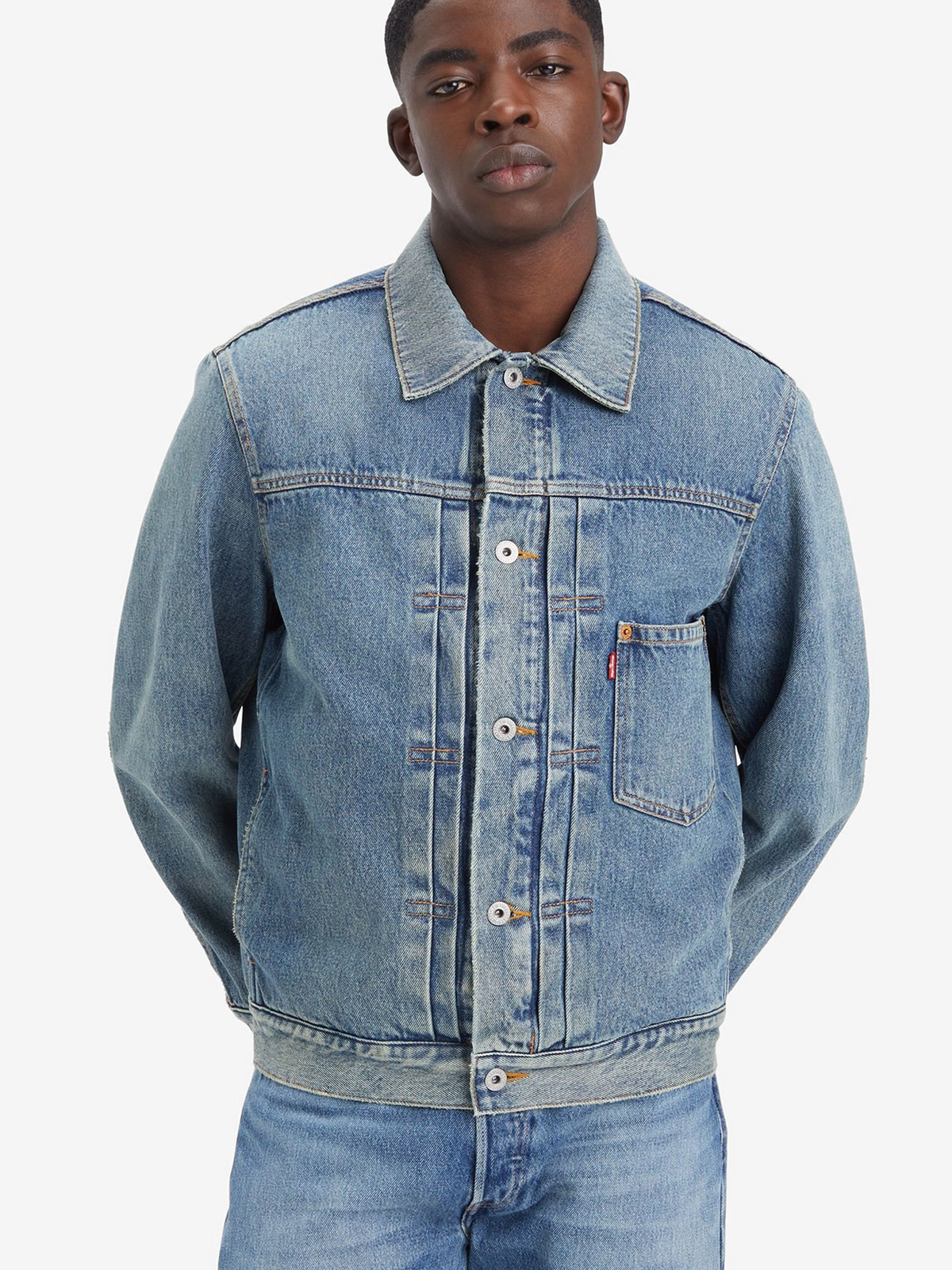 Бавовняна Чоловіча Джинсова куртка Levi's  (A8634-0000) колір блакитний Levi's - купити в Україні