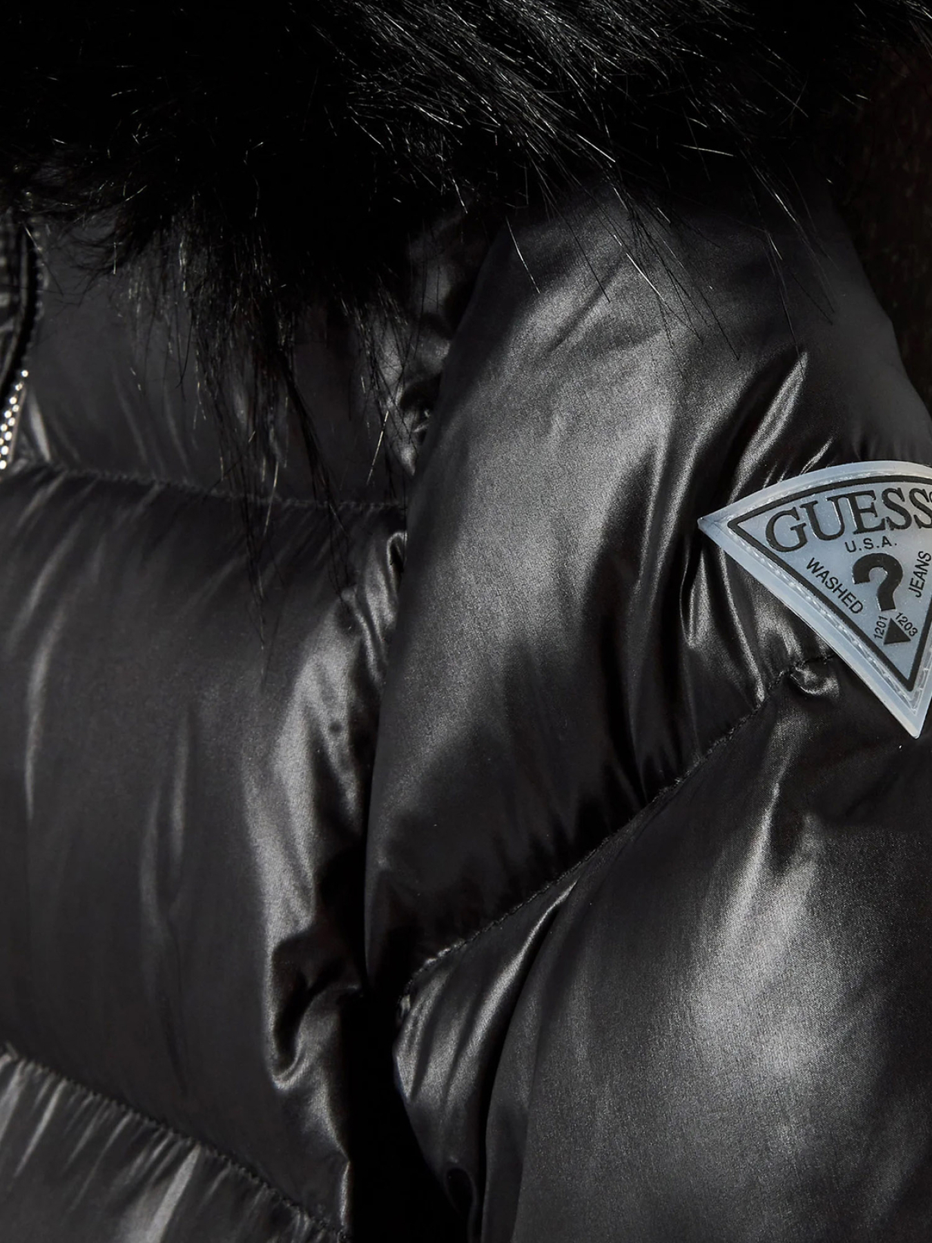 Куртки та дублянки GUESS Kids модель J2BL03.WB080;JBLK Фото