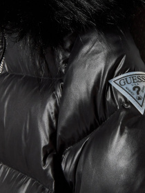 Куртки та дублянки GUESS Kids модель J2BL03.WB080;JBLK Фото