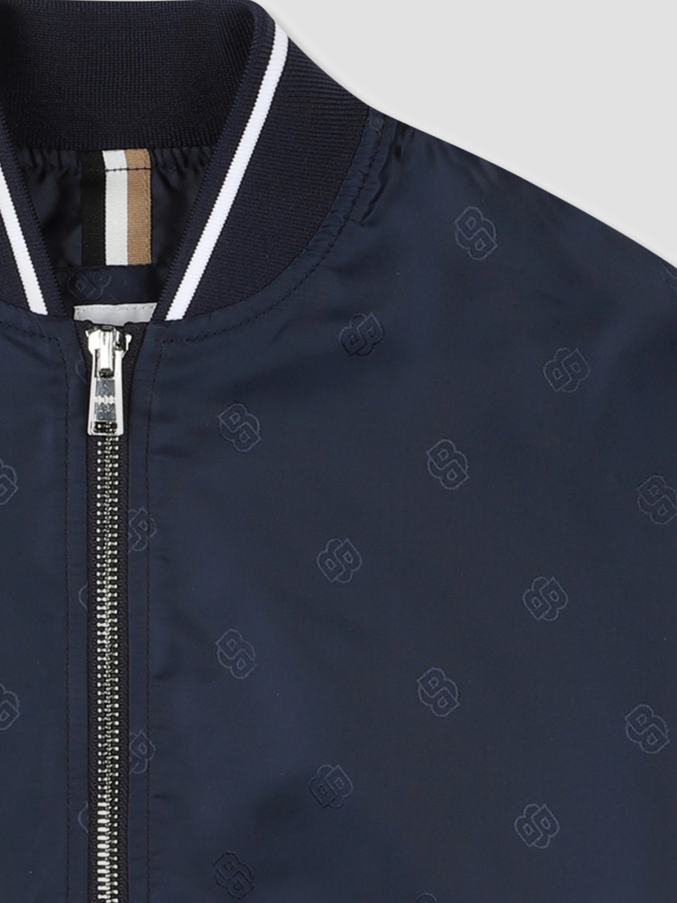 Куртки та дублянки BOSS Kids модель J52051;849 Фото