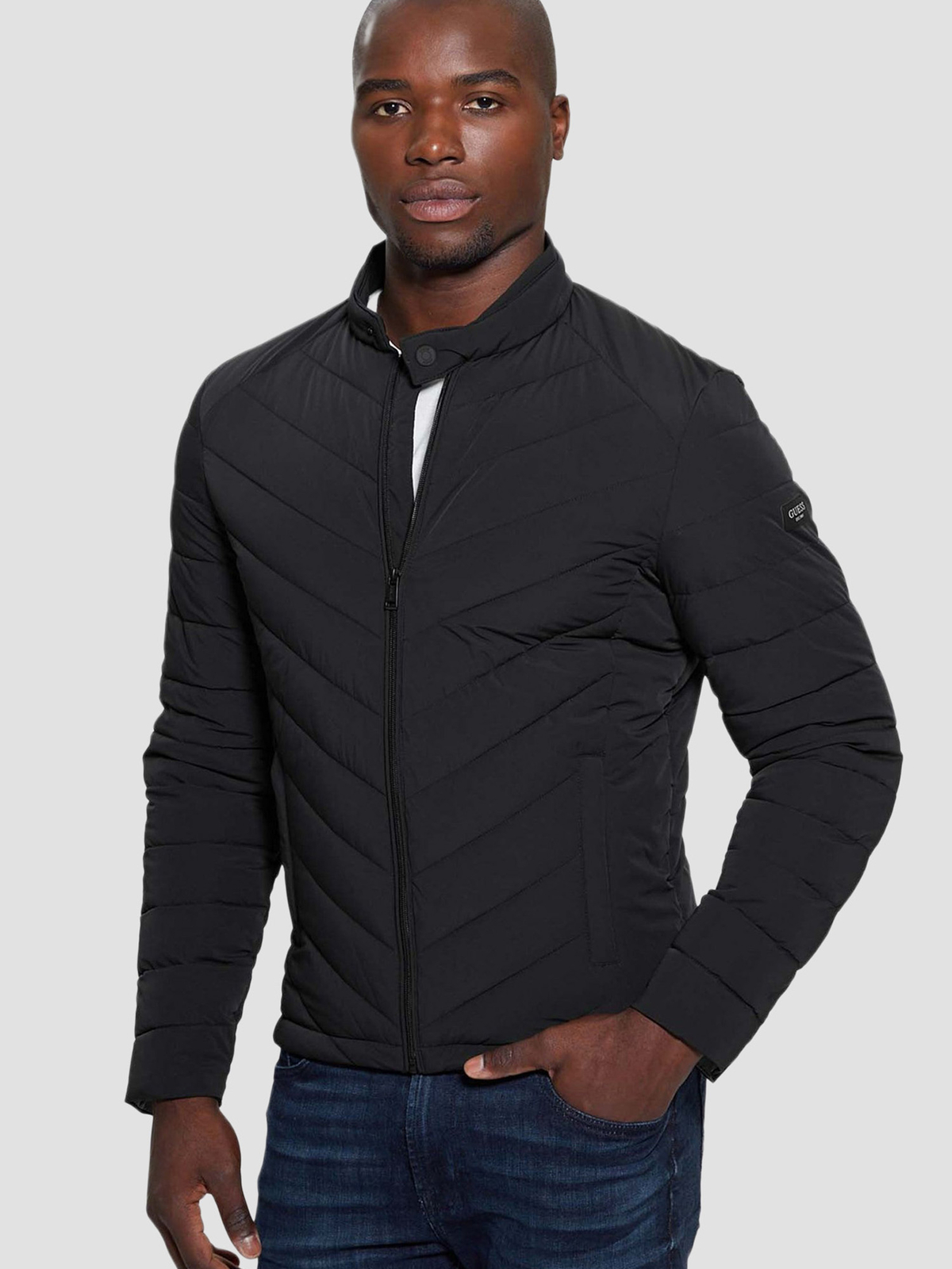 Чоловіча Демісезонна куртка GUESS  (M4YL05.WG9O2-JBLK) колір чорний, матеріал поліамід GUESS - купити в Україні