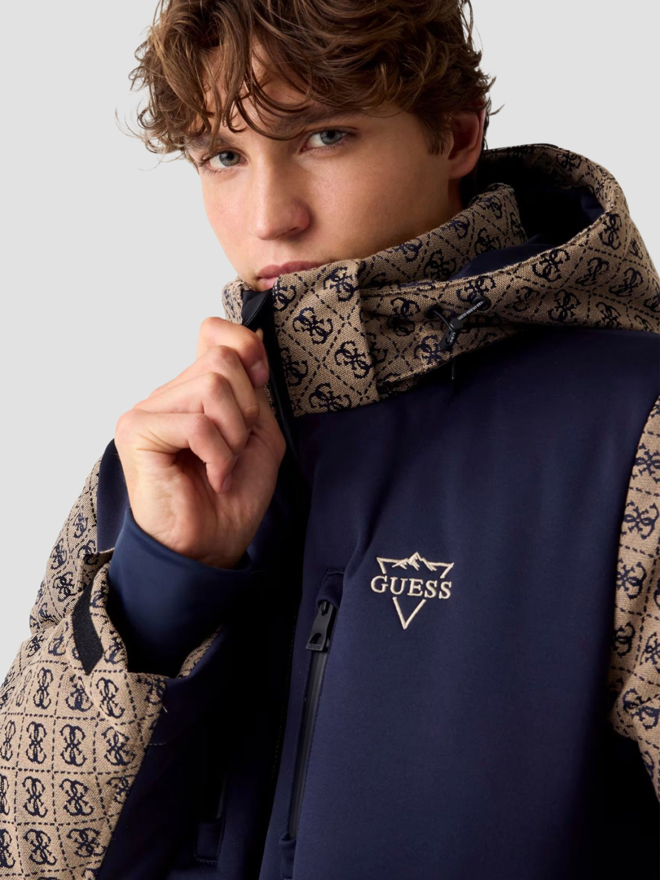 Куртки та дублянки GUESS модель M5BL0N.WF182;FN4K Фото