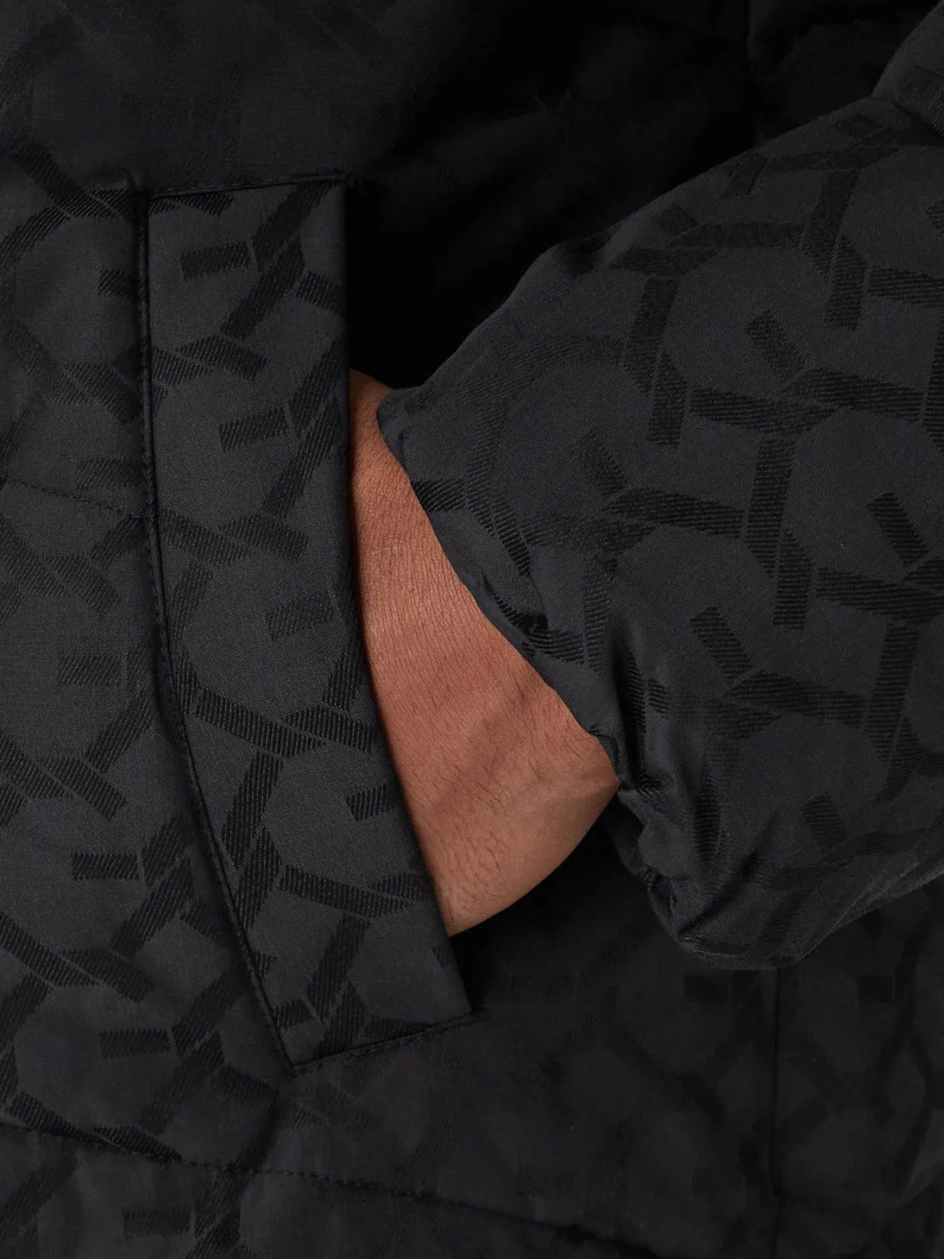 Куртки та дублянки GUESS модель M5BL2M.W2232;FJAE Фото