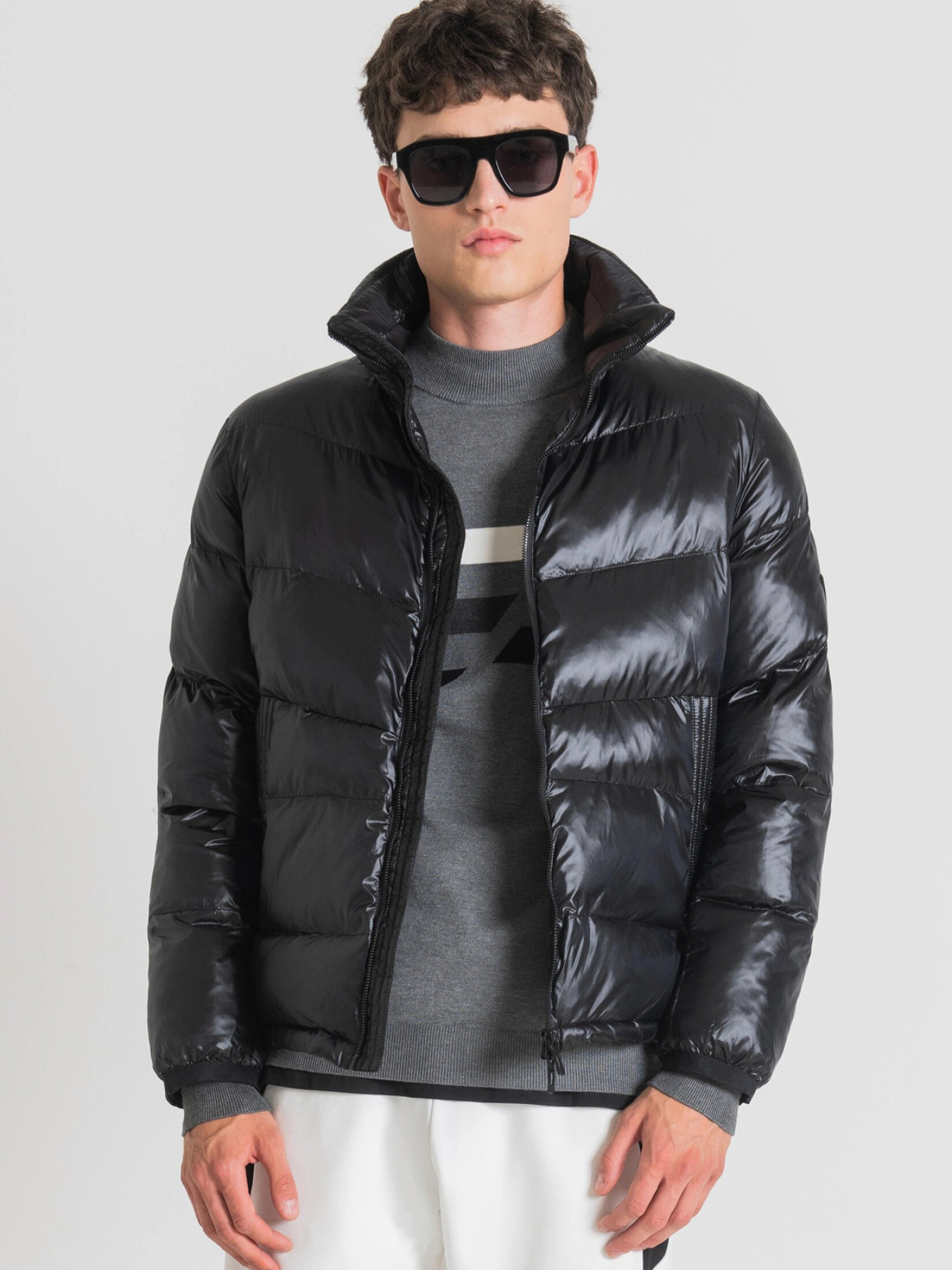 Куртки та дублянки Antony Morato модель MMCO00849.FA600148;9000 Фото