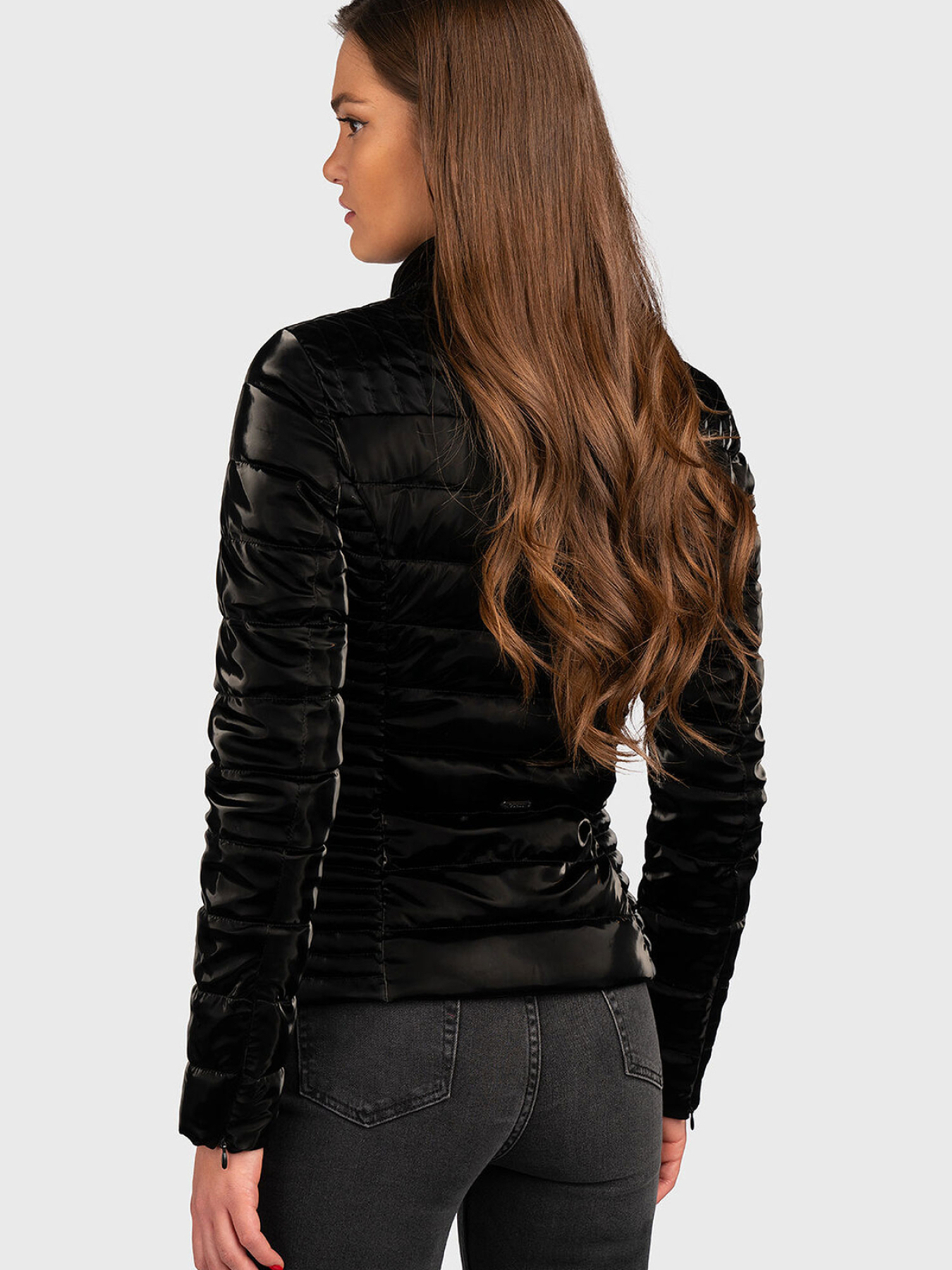 Куртки и дубленки GUESS модель W3YL14.WFJ10;JBLK Фото