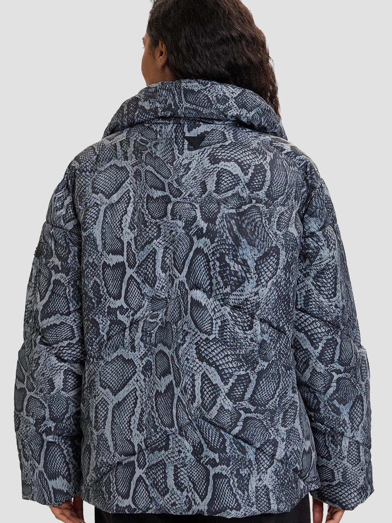 Куртки та дублянки GUESS модель W5BL47.W3702;PJ37 Фото