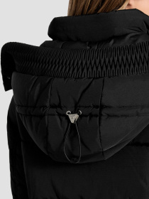 Куртки та дублянки GUESS модель W5BLBK.W0492;JBLK Фото