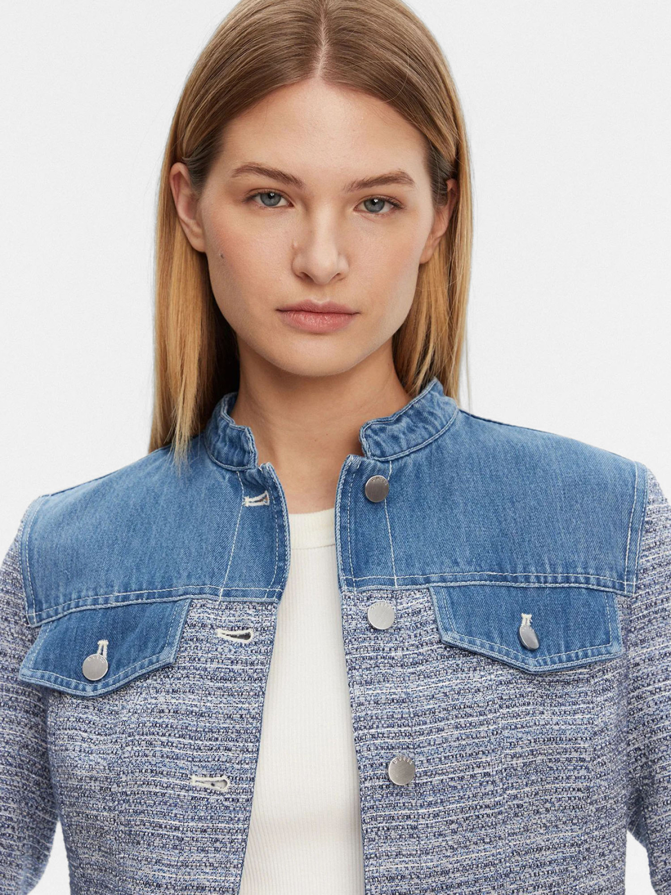 Куртки та дублянки GUESS модель W5GL23.WH610;FBAX Фото