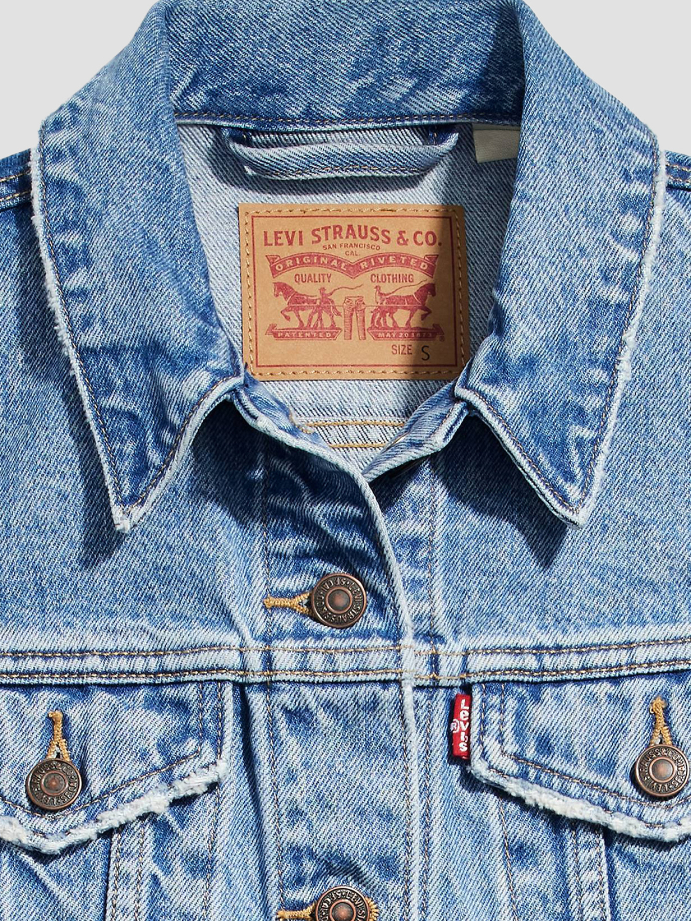 Куртки и дубленки Levi's модель A7437;0000 Фото