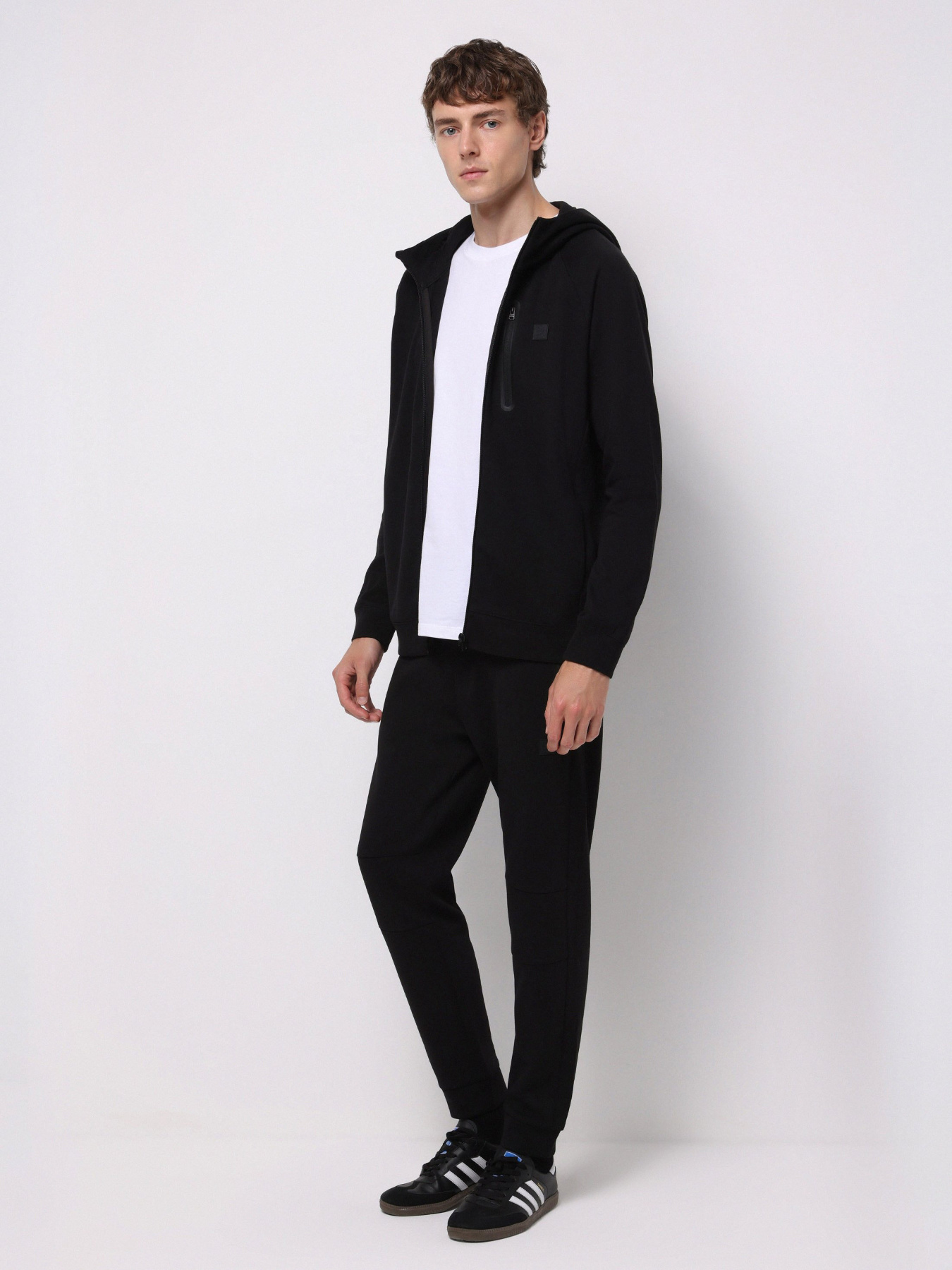 Худи и свитшоты Colin’s модель CL1075396_Q1.V1_BLK Фото