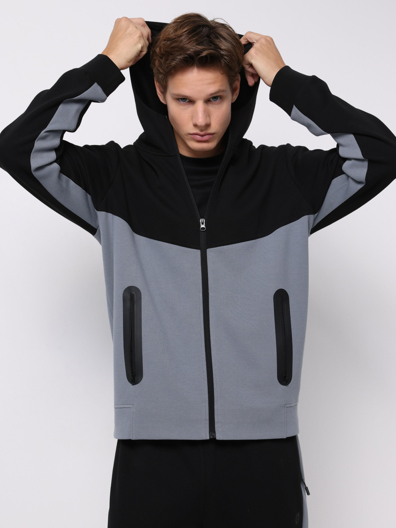 Худи и свитшоты Colin’s модель CL1076484_Q1.V1_BLK Фото