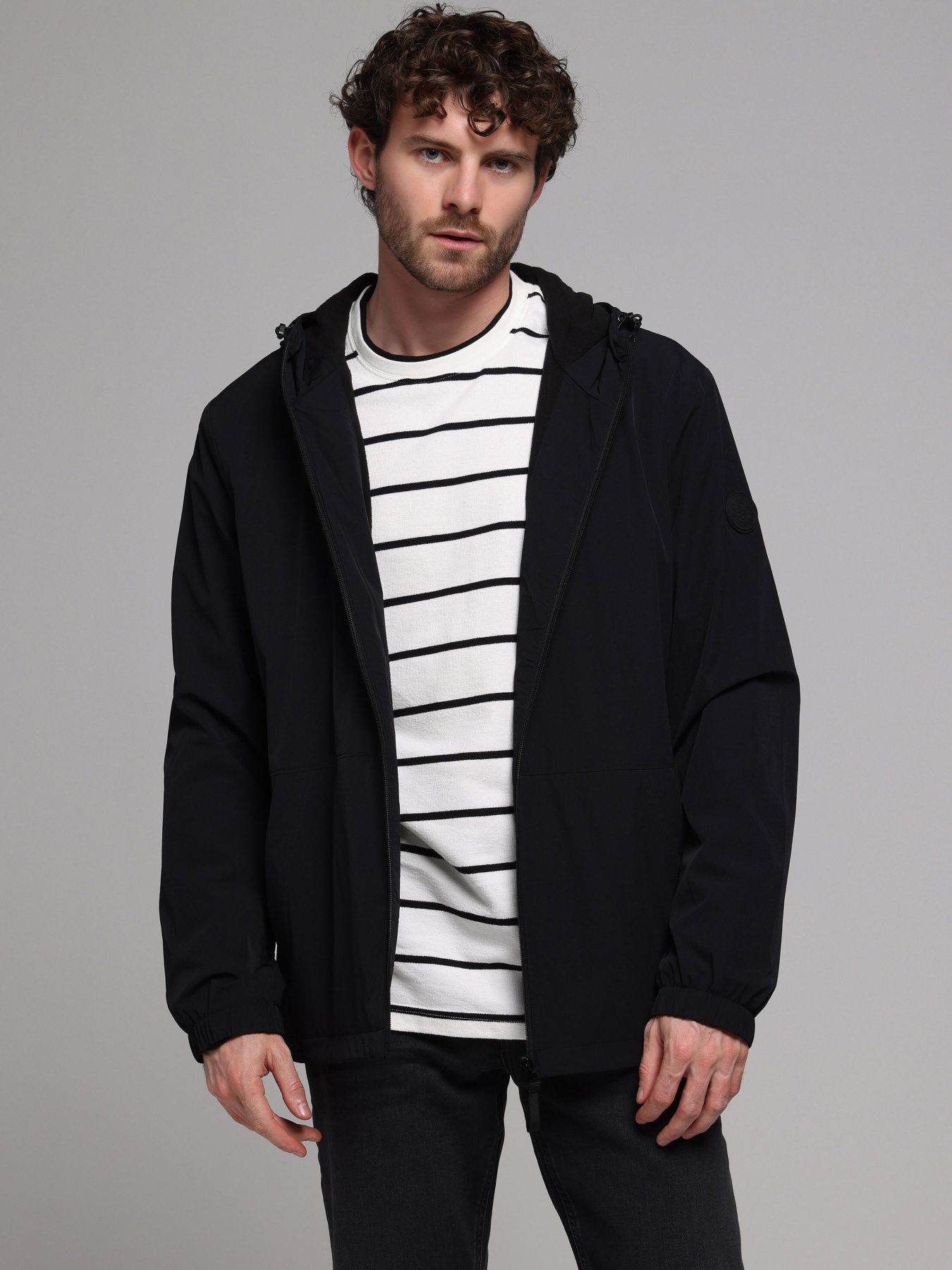 Куртки та дублянки Colin’s модель CL1077708_Q1.V1_BLK Фото