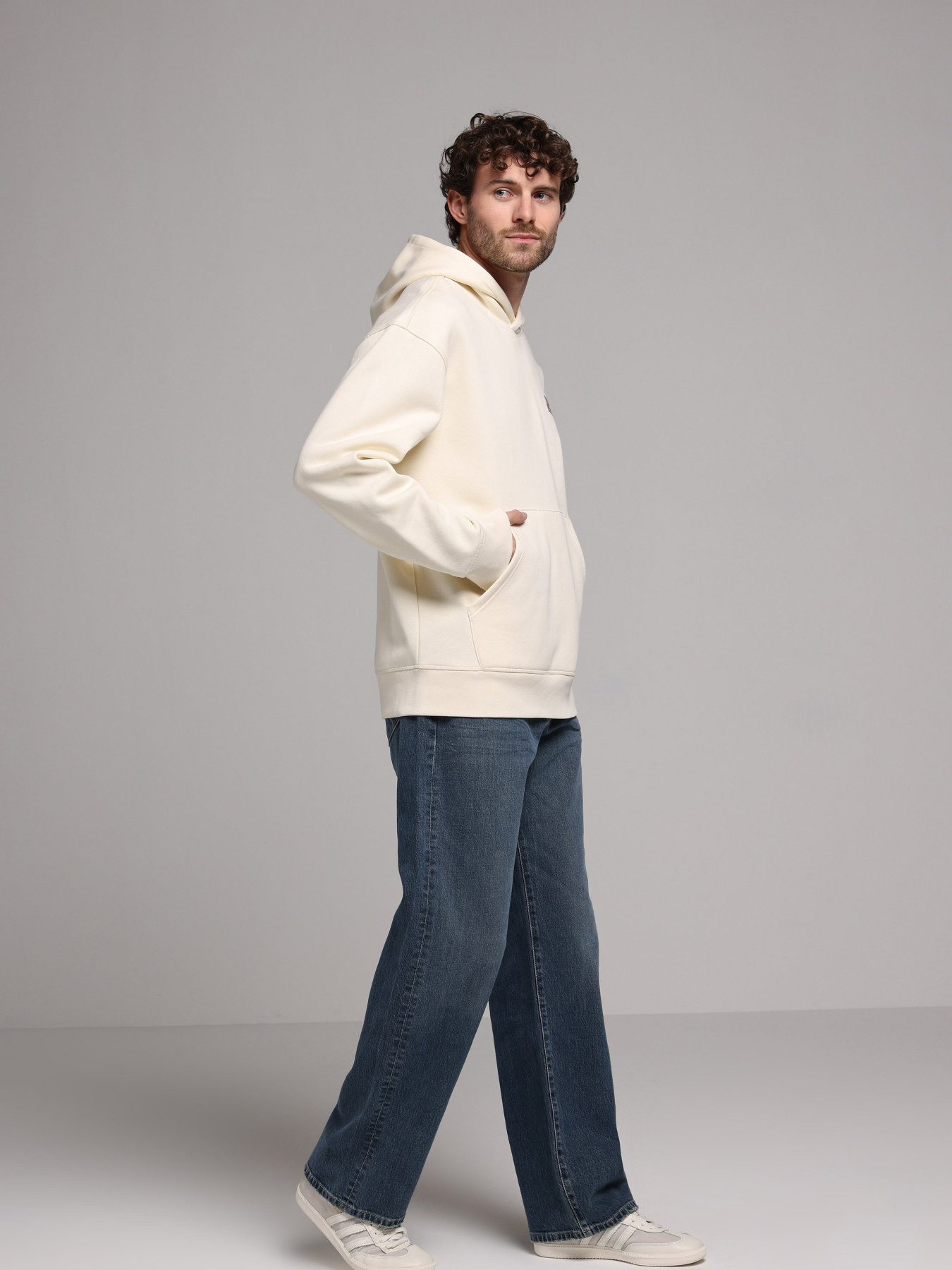 Худи и свитшоты Colin’s модель CL1077595_Q1.V1_ECR Фото