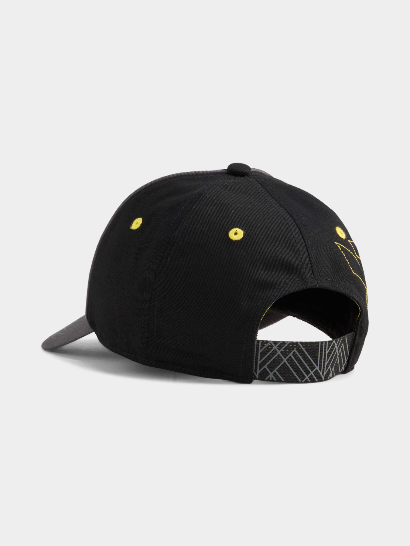 Шапки та кепки PUMA x Pokemon Dad Cap Jr модель 026866 Фото