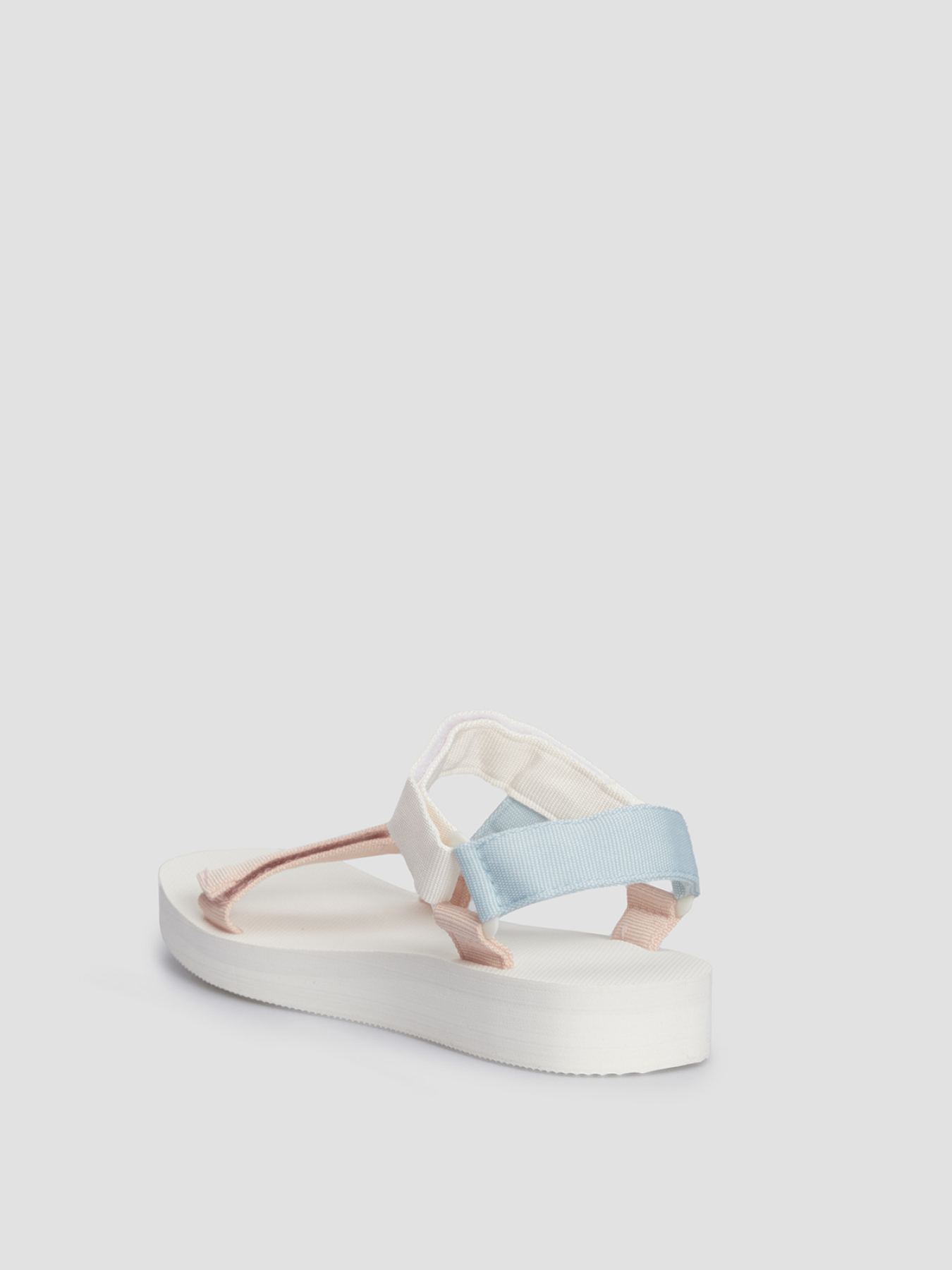 Сандалии Levi's модель 233029;752.52 Фото