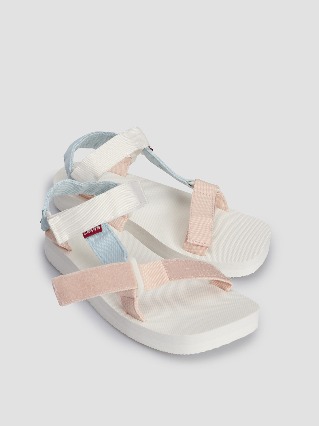 Сандалии Levi's модель 233029;752.52 Фото